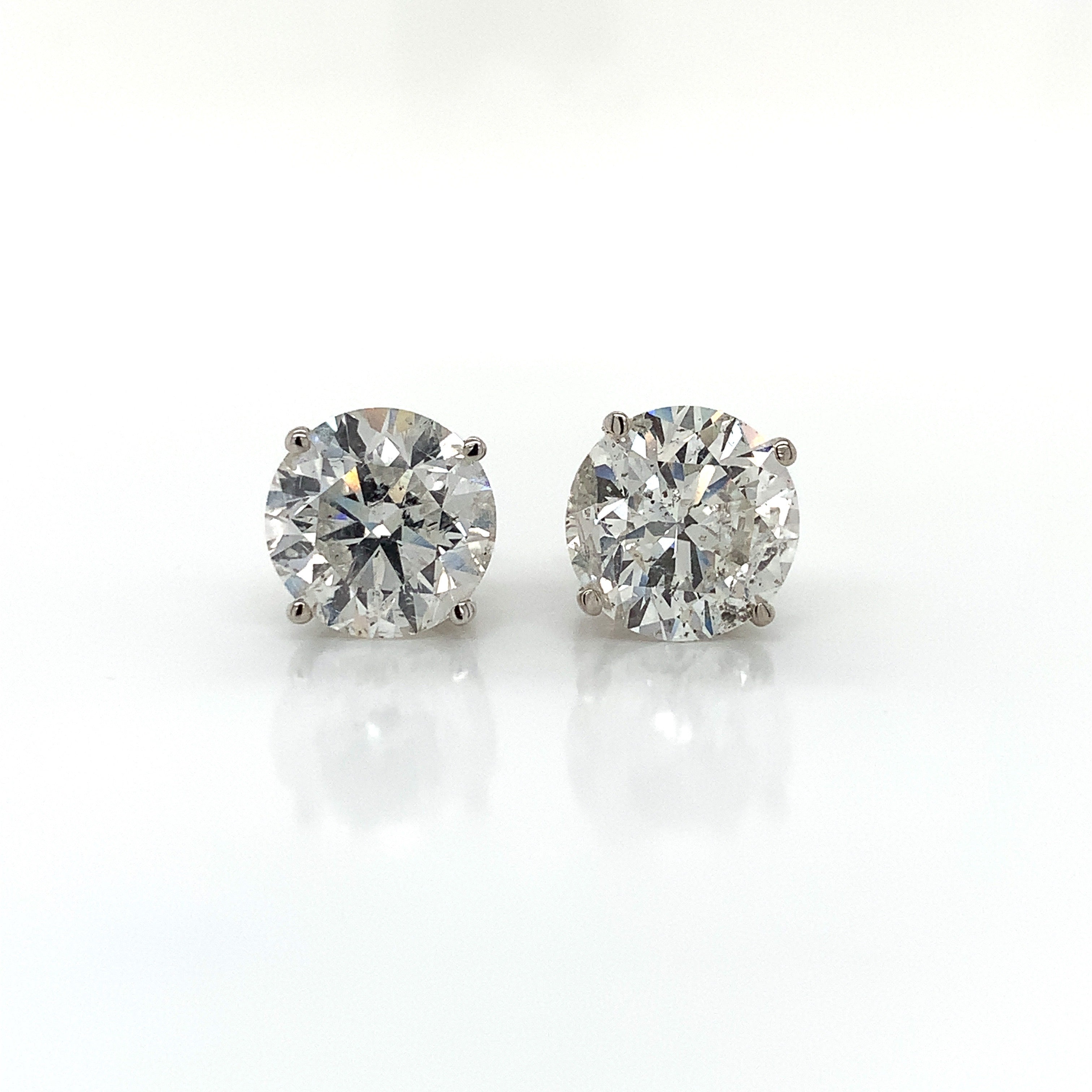 DIAMOND STUD EARRINGS