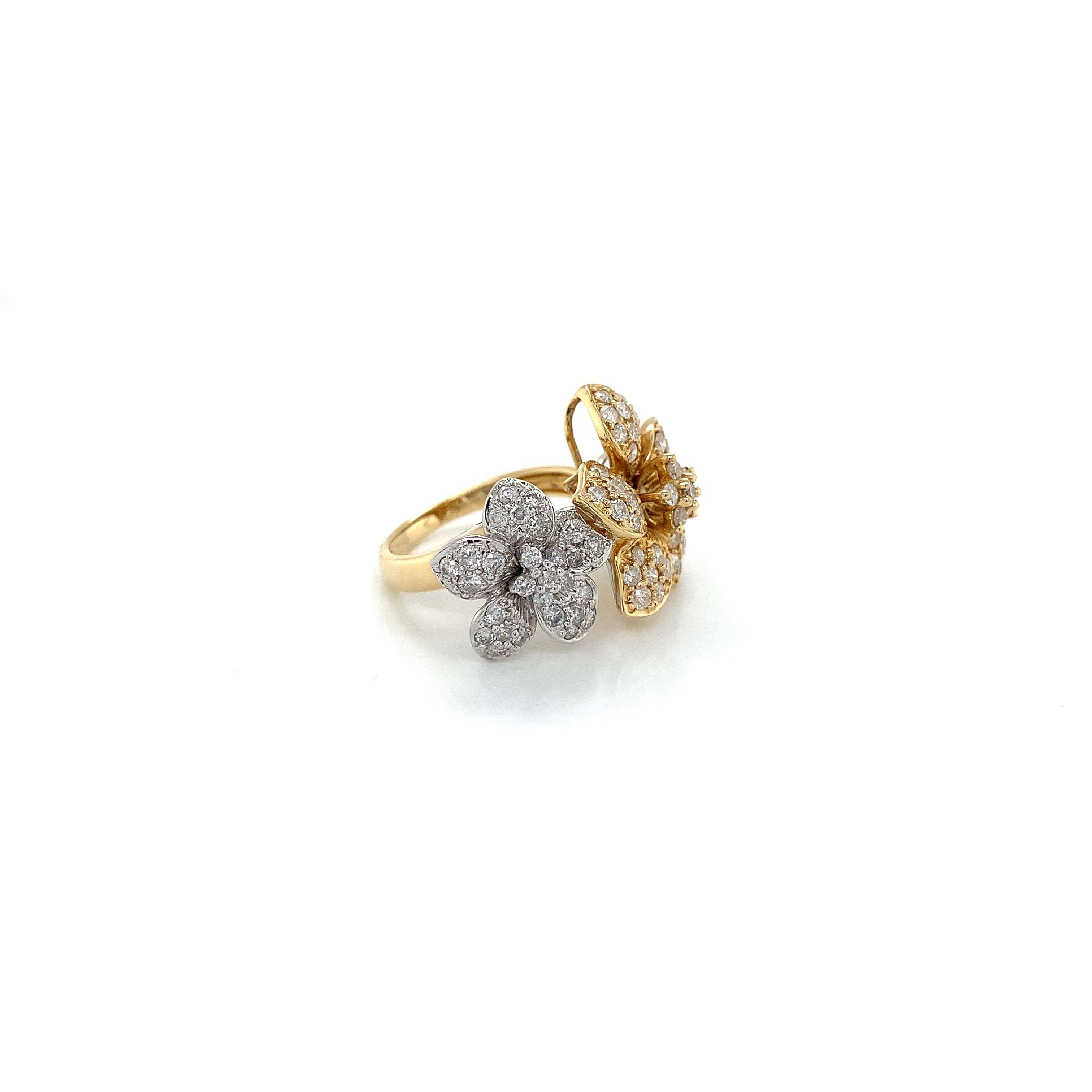 DIAMOND FLOWER RING