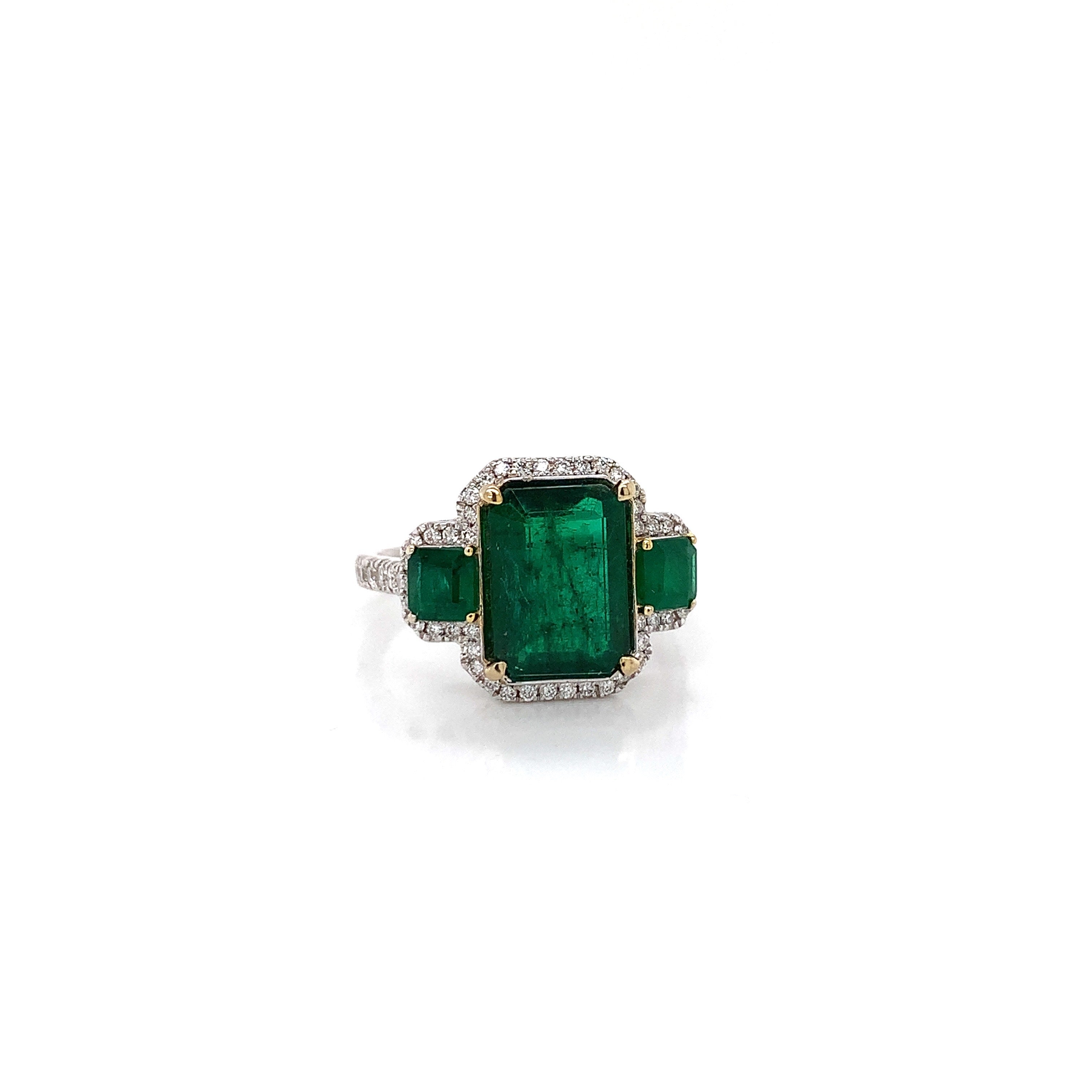 EMERALD RING
