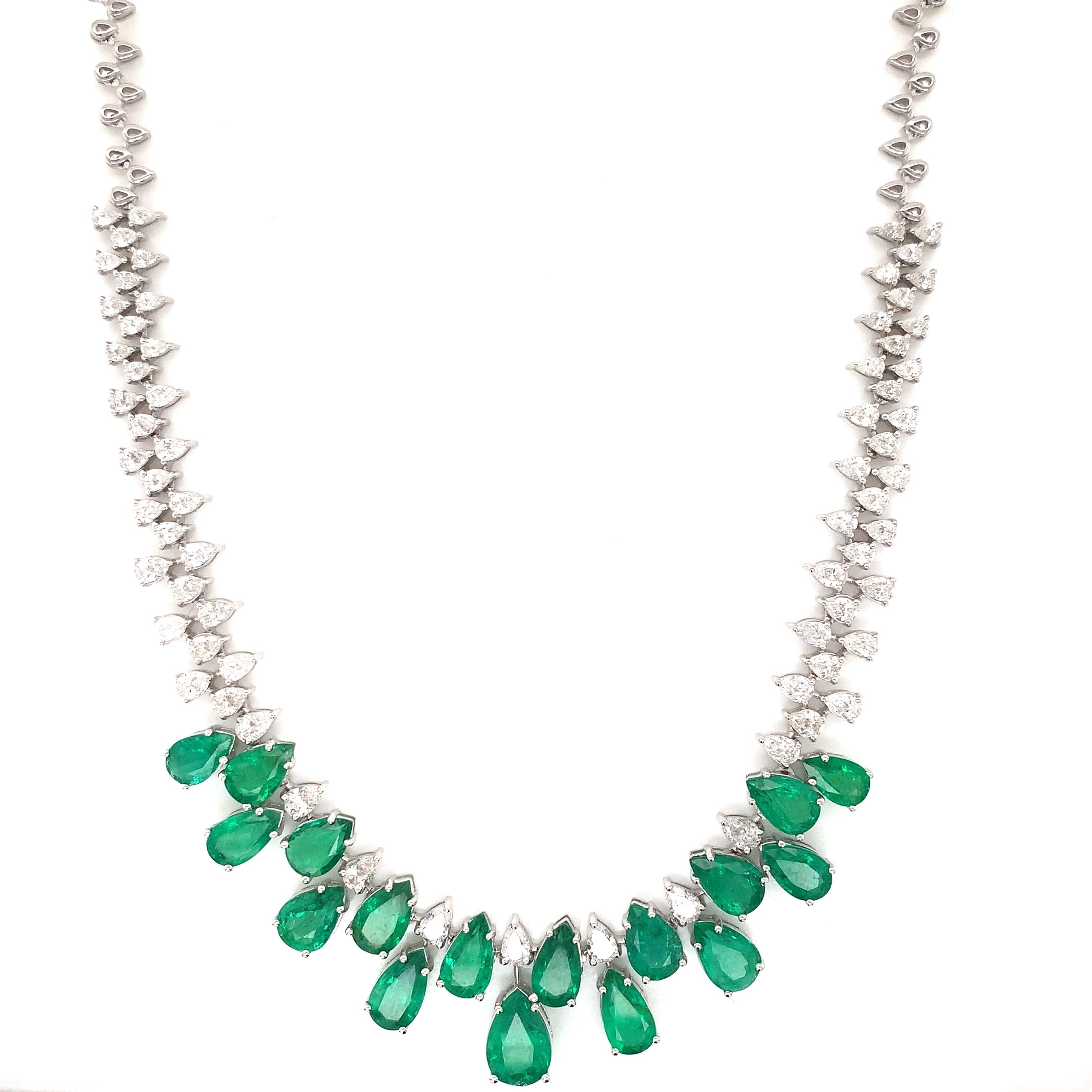 EMERALD DIAMOND NECKLACE