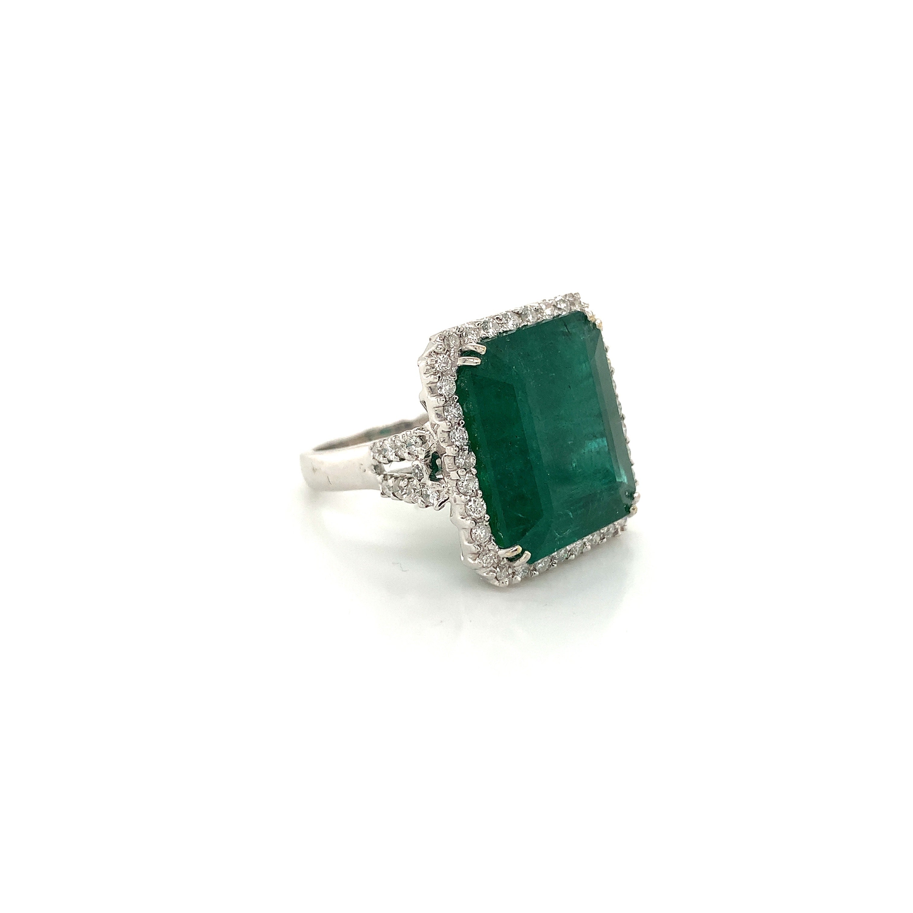EMERALD RING