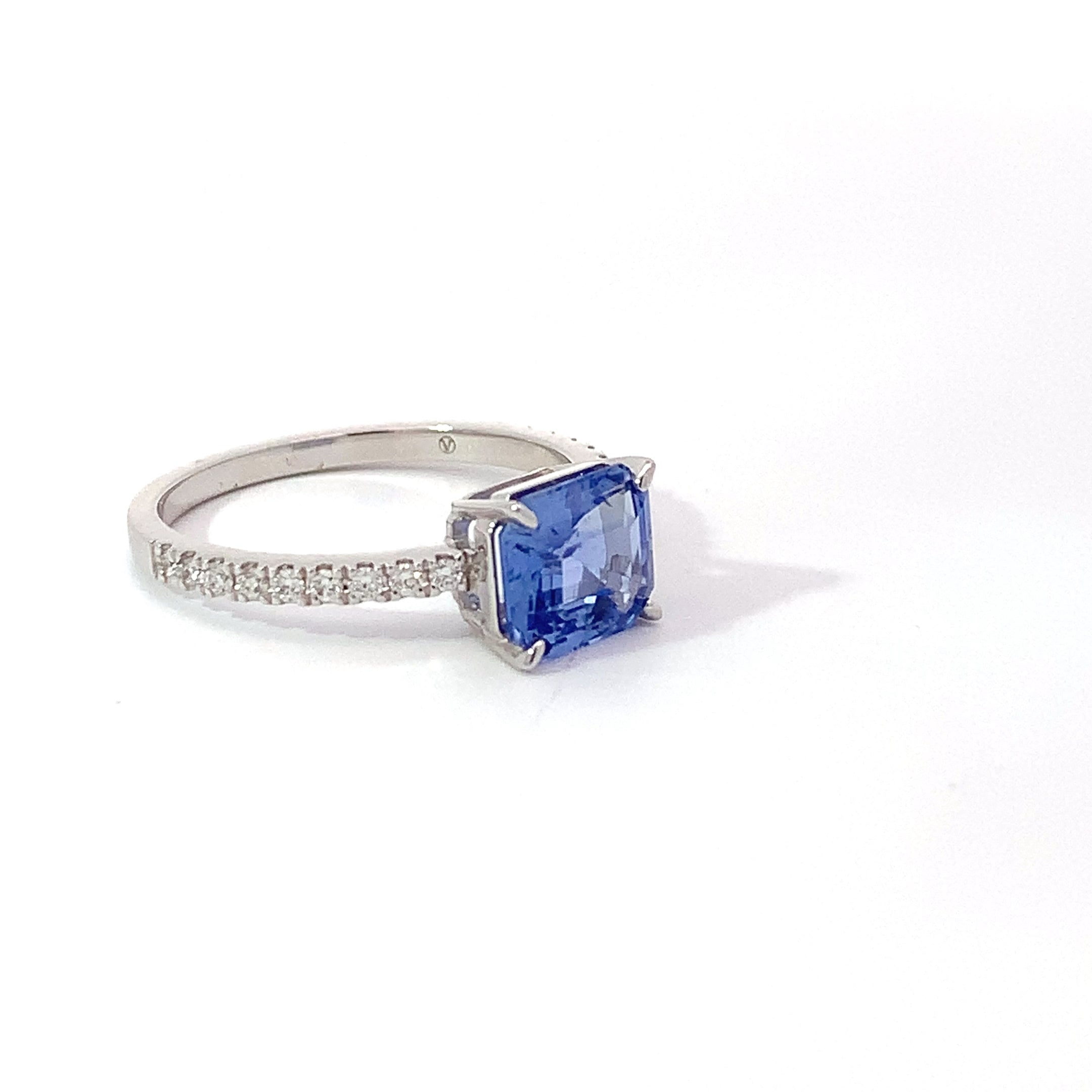 SAPPHIRE RING