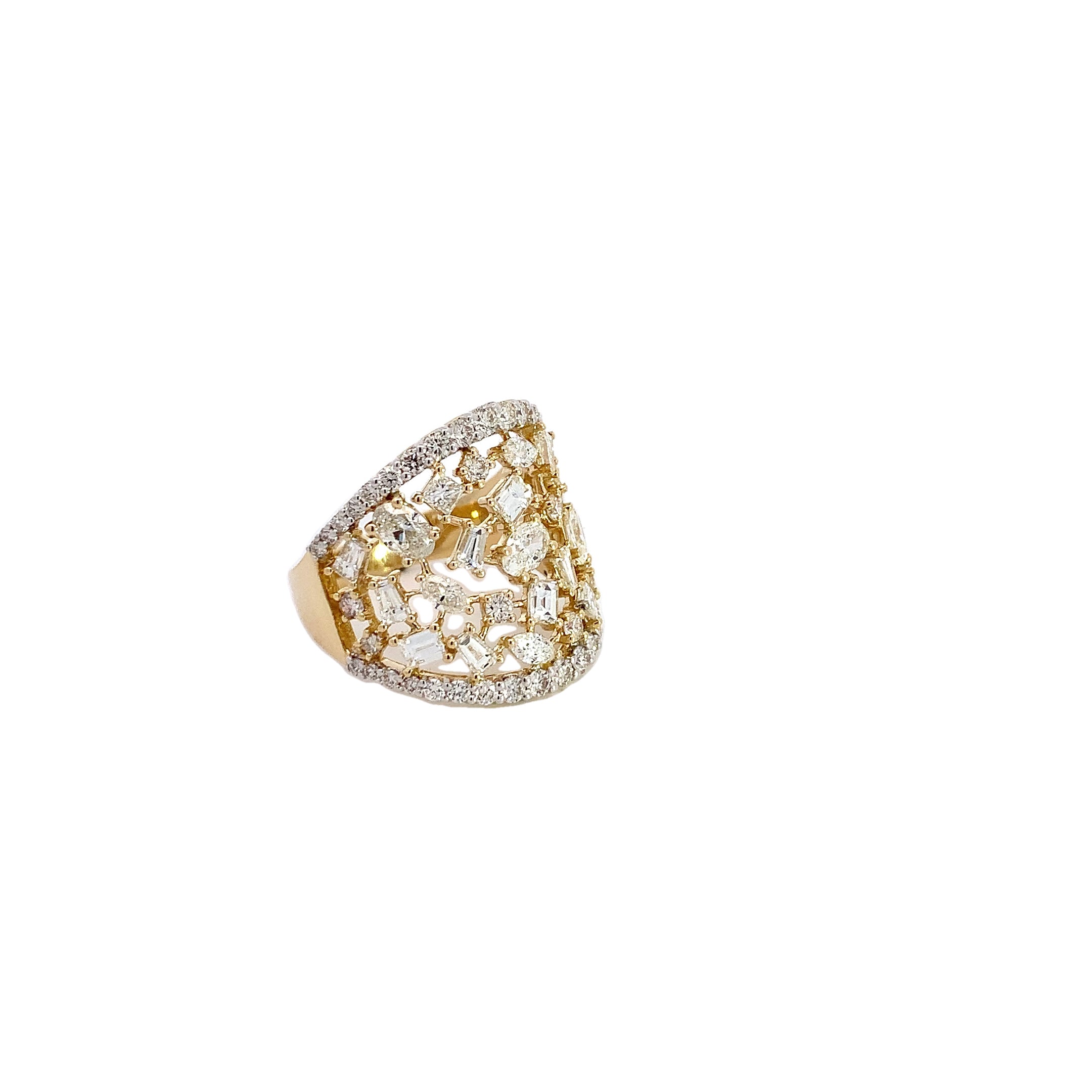 DIAMOND RING