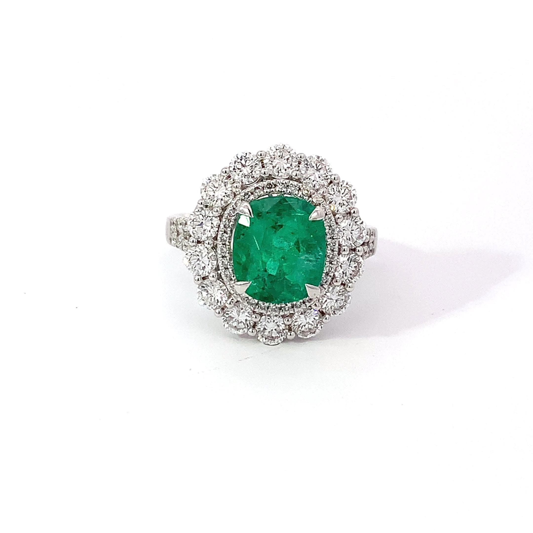 EMERALD AND DIAMOND RING
