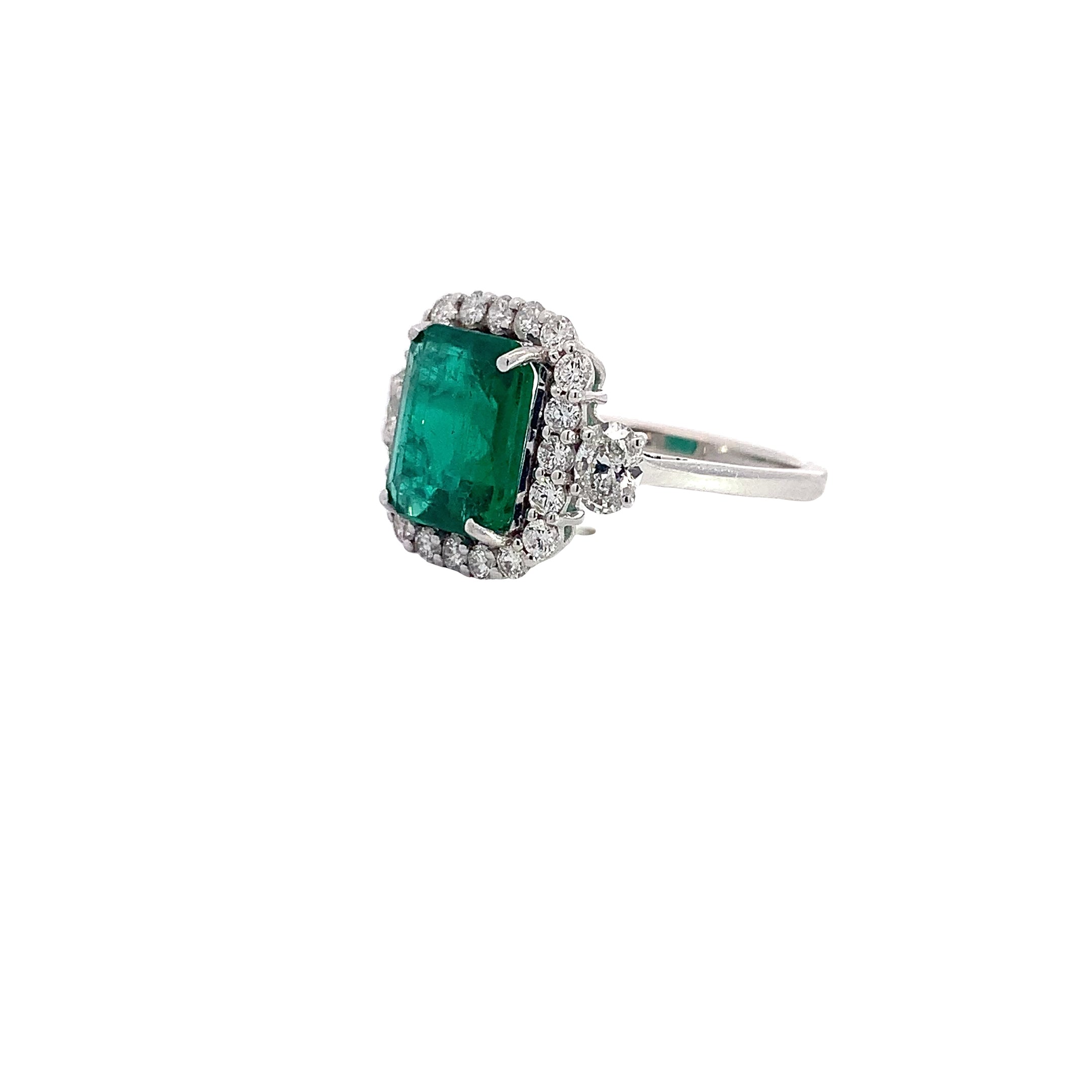 White Gold Ring with Diamond, Emerald Stones