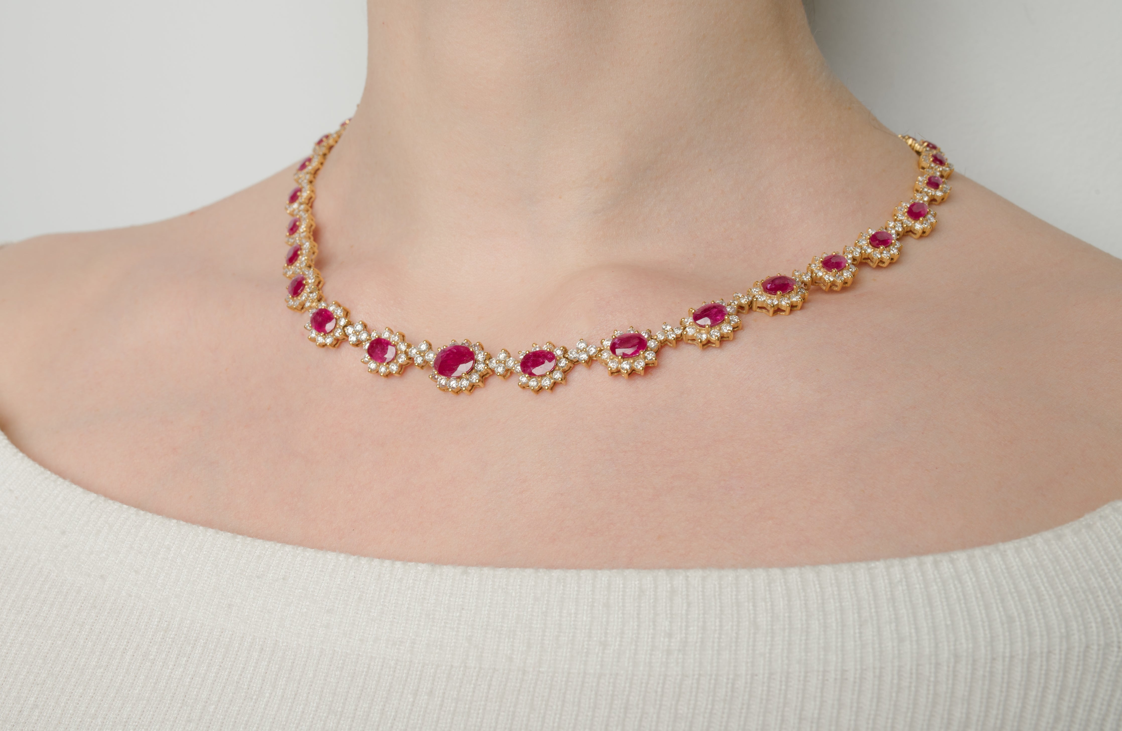 RUBY GOLD NECKLACE