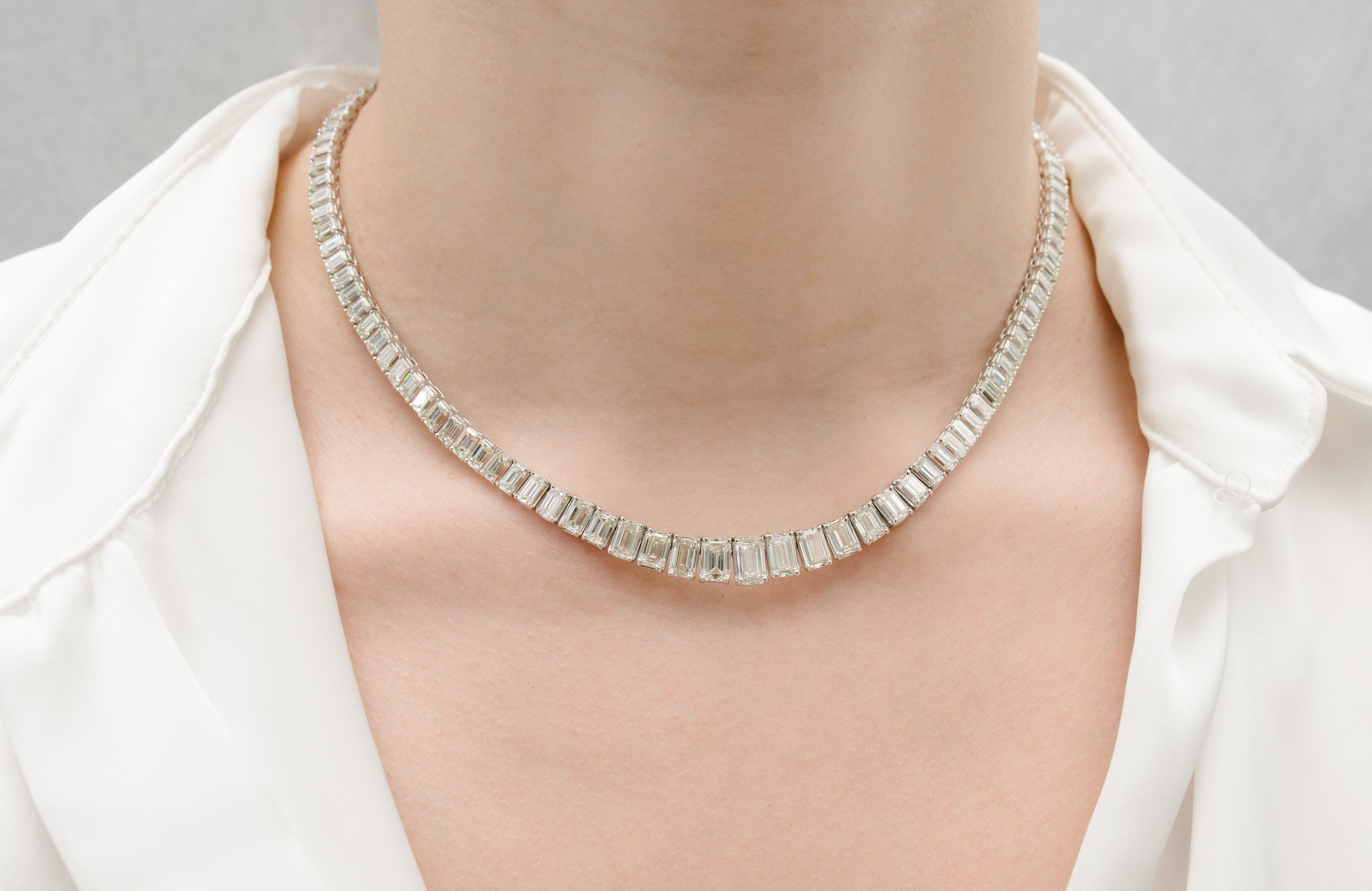 DIAMOND NECKLACE