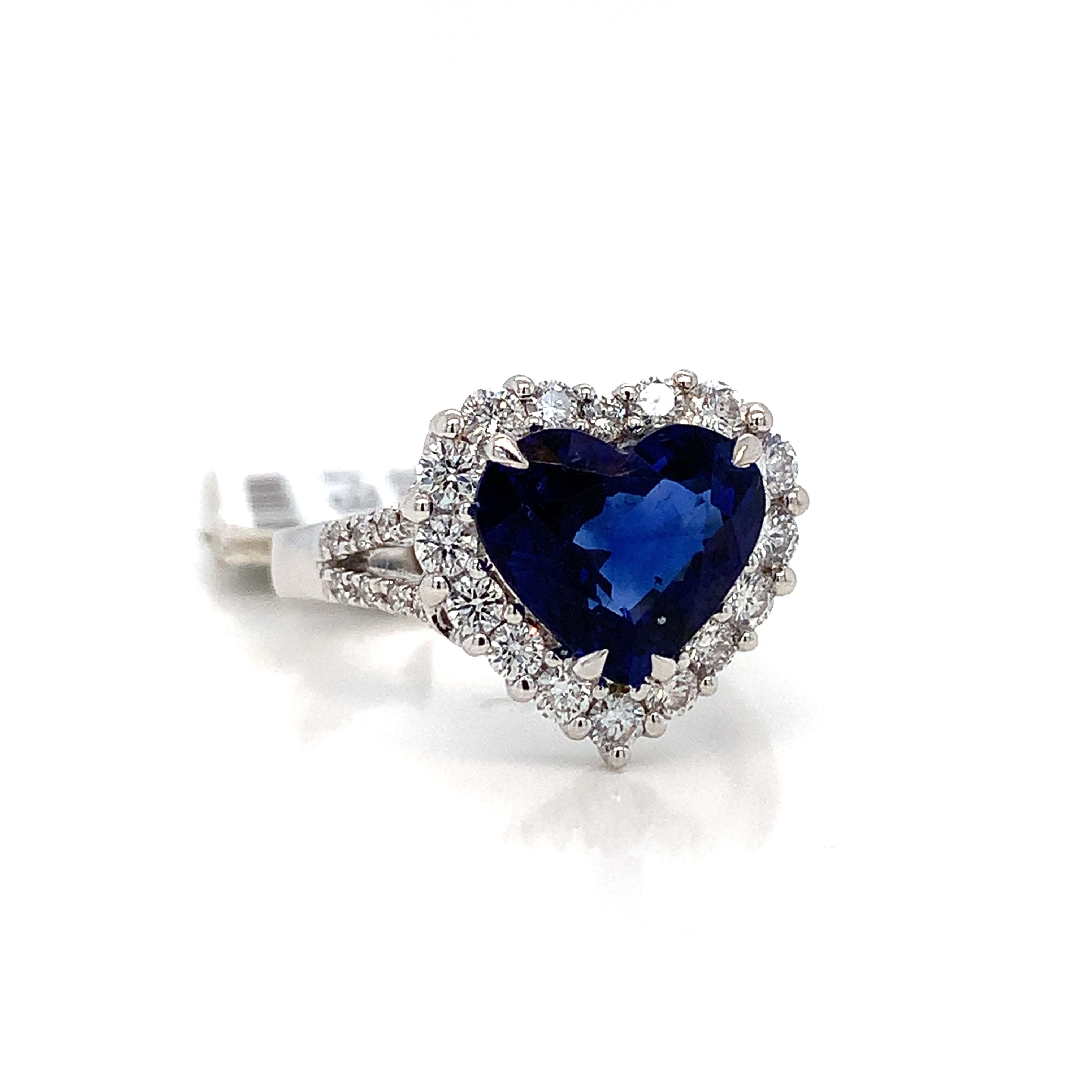 SAPPHIRE HEART SHAPED RING
