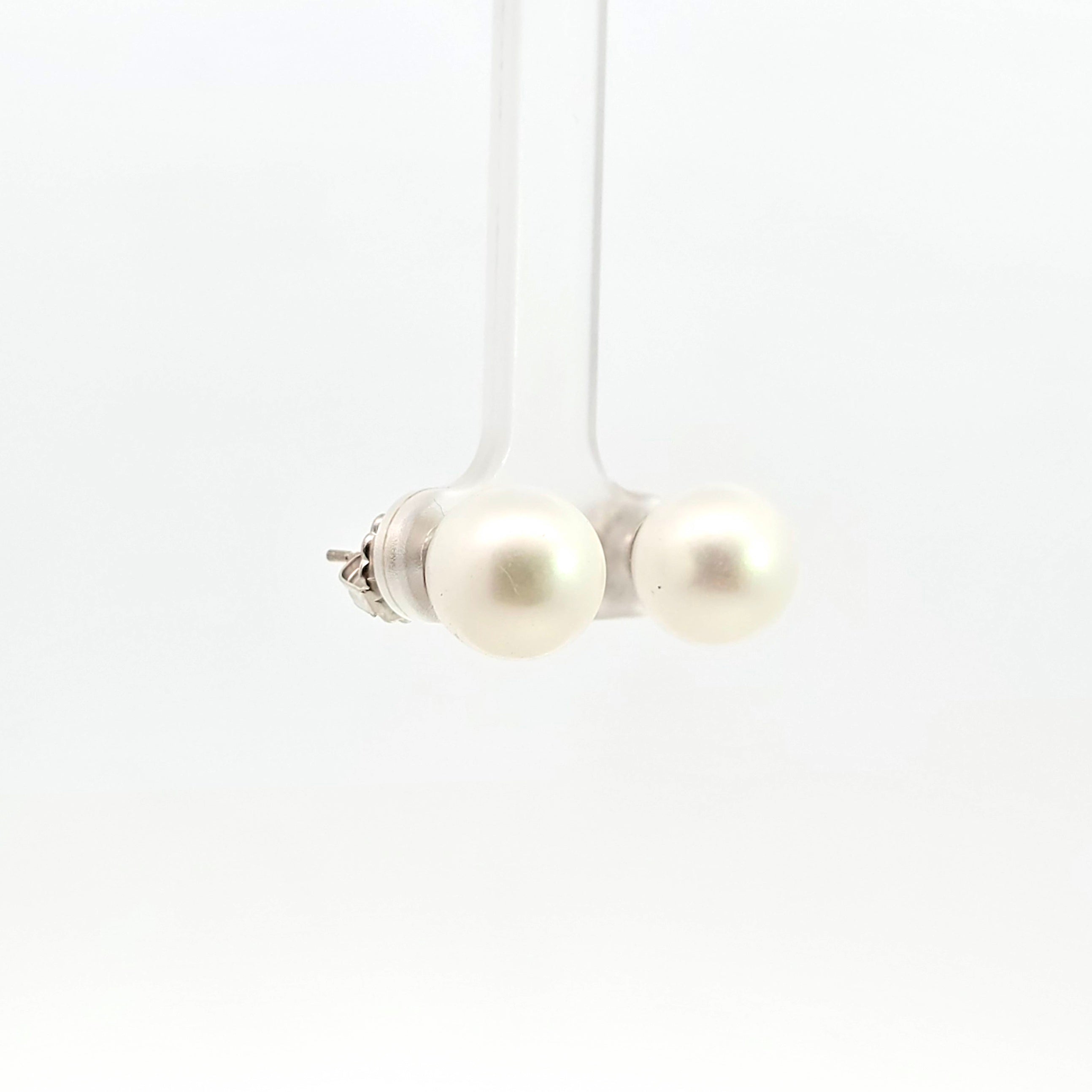 White Gold Stud Earrings With Pearl Stones