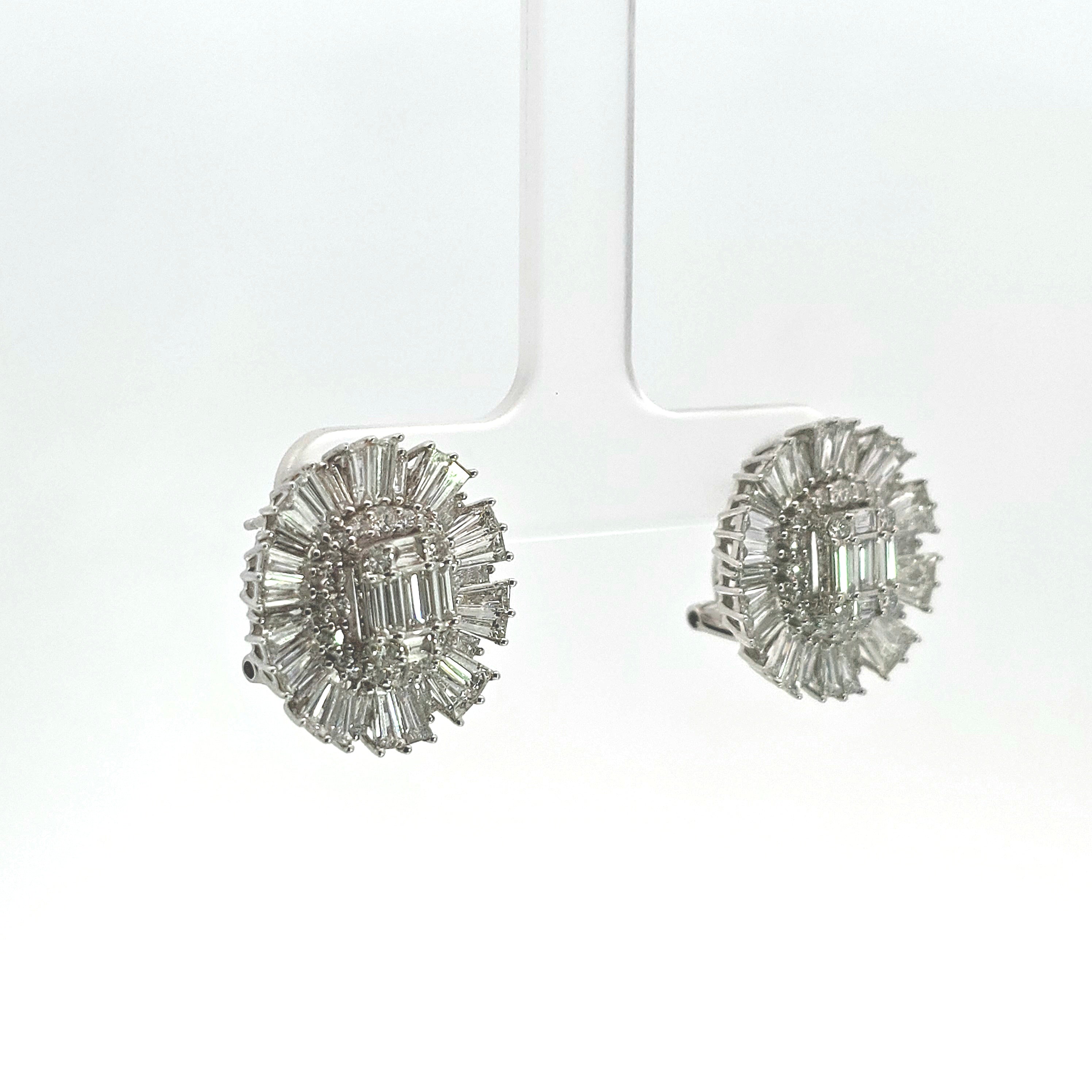White Gold Stud Earrings With Diamond Stones