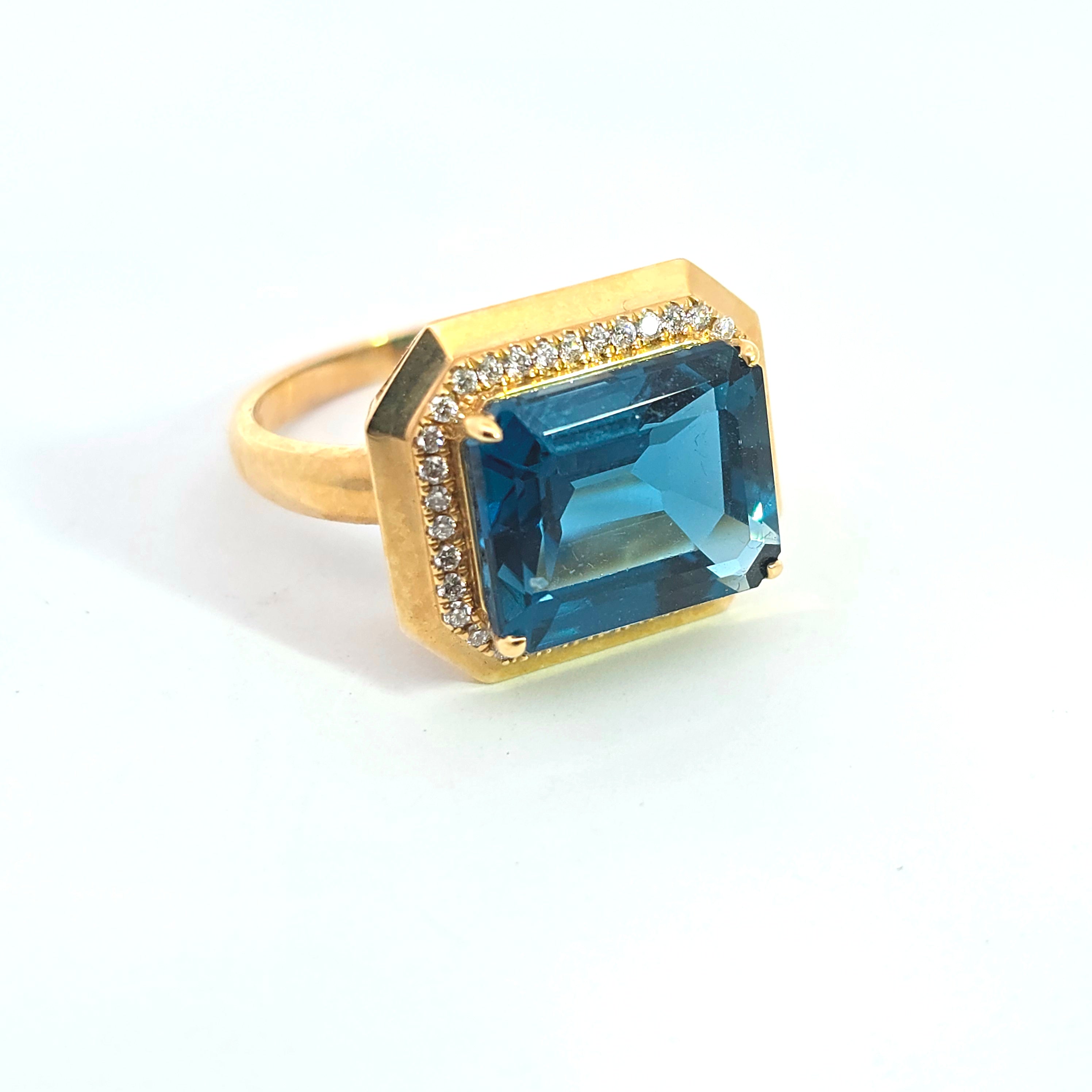 Yellow Gold  Ring With Topaz, Diamond Stones