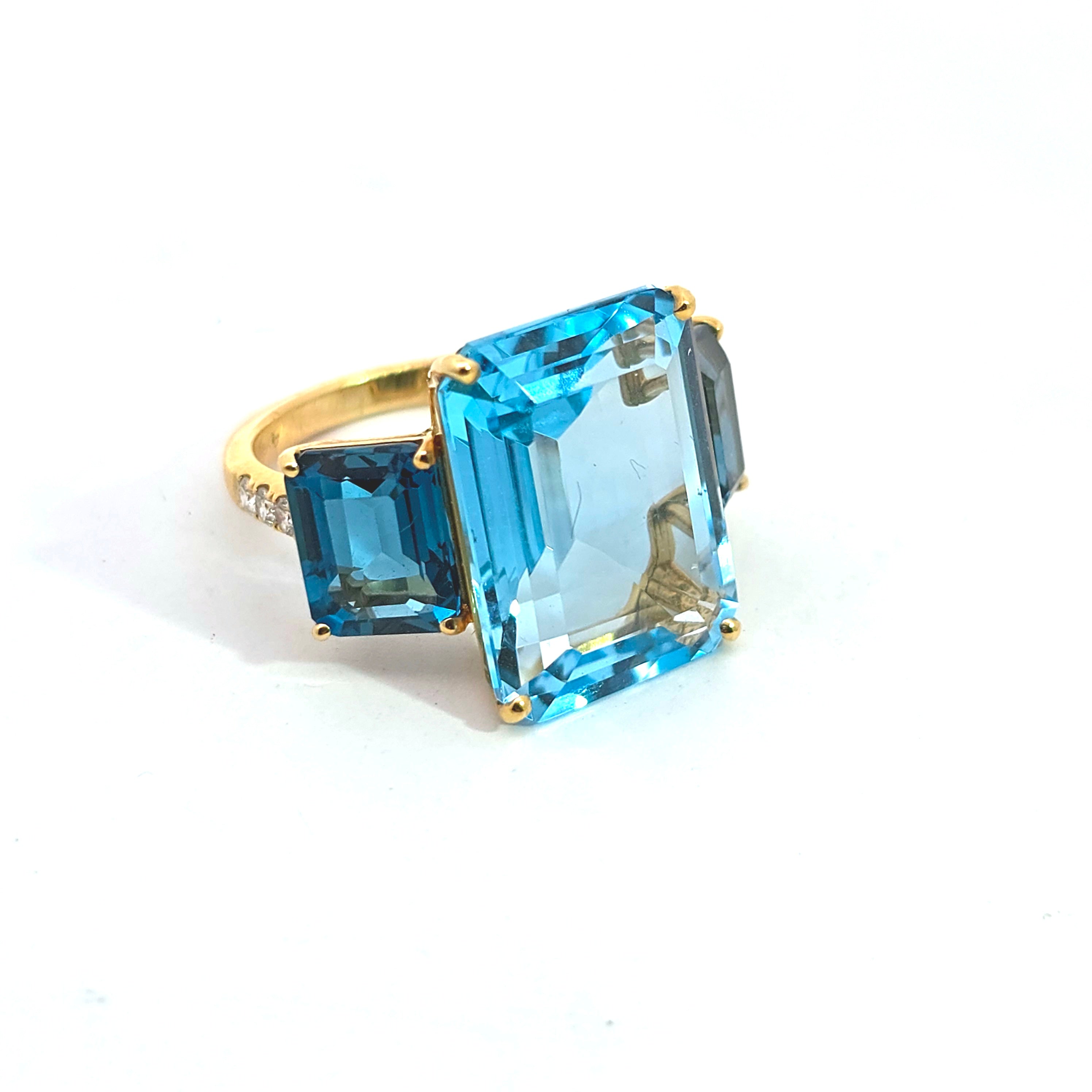 Yellow Gold  Ring With Topaz Stones