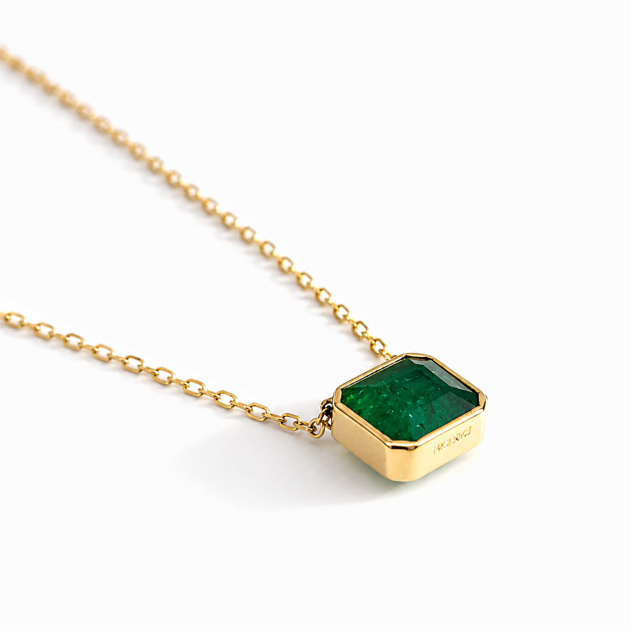 Yellow Gold Emerald Pendant