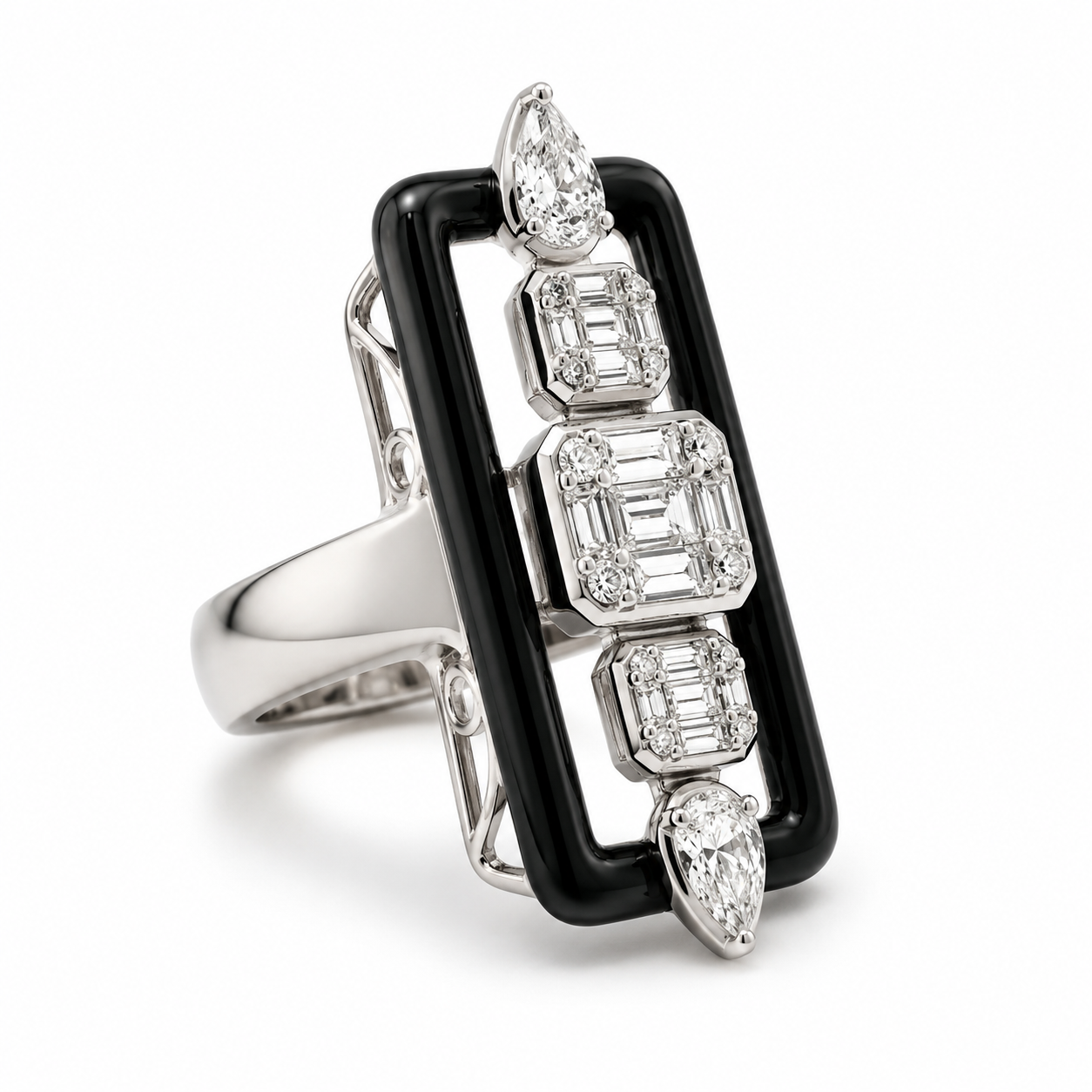White Gold Diamond Cristal and Onix Ring
