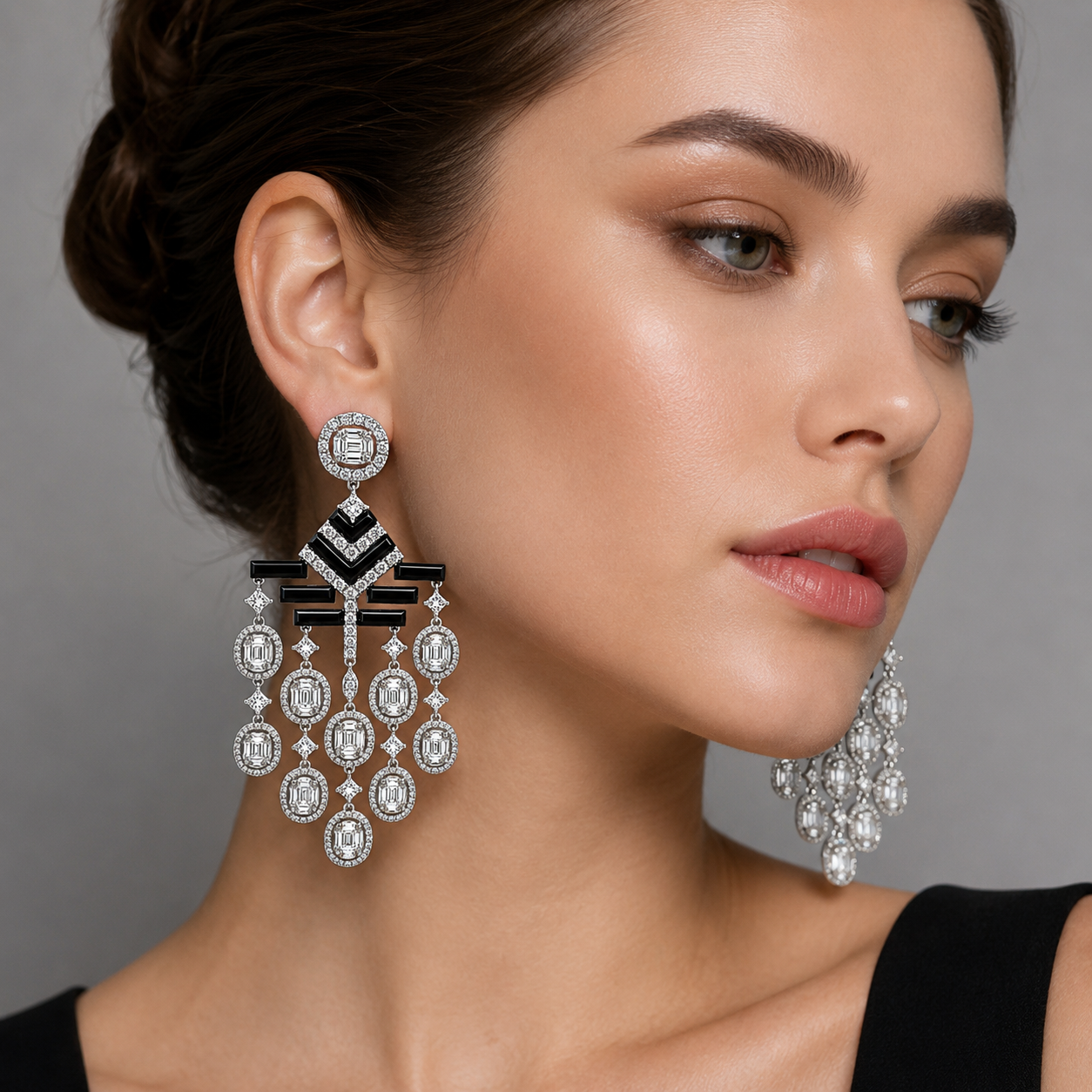 White Gold Diamond and Onix Earrings
