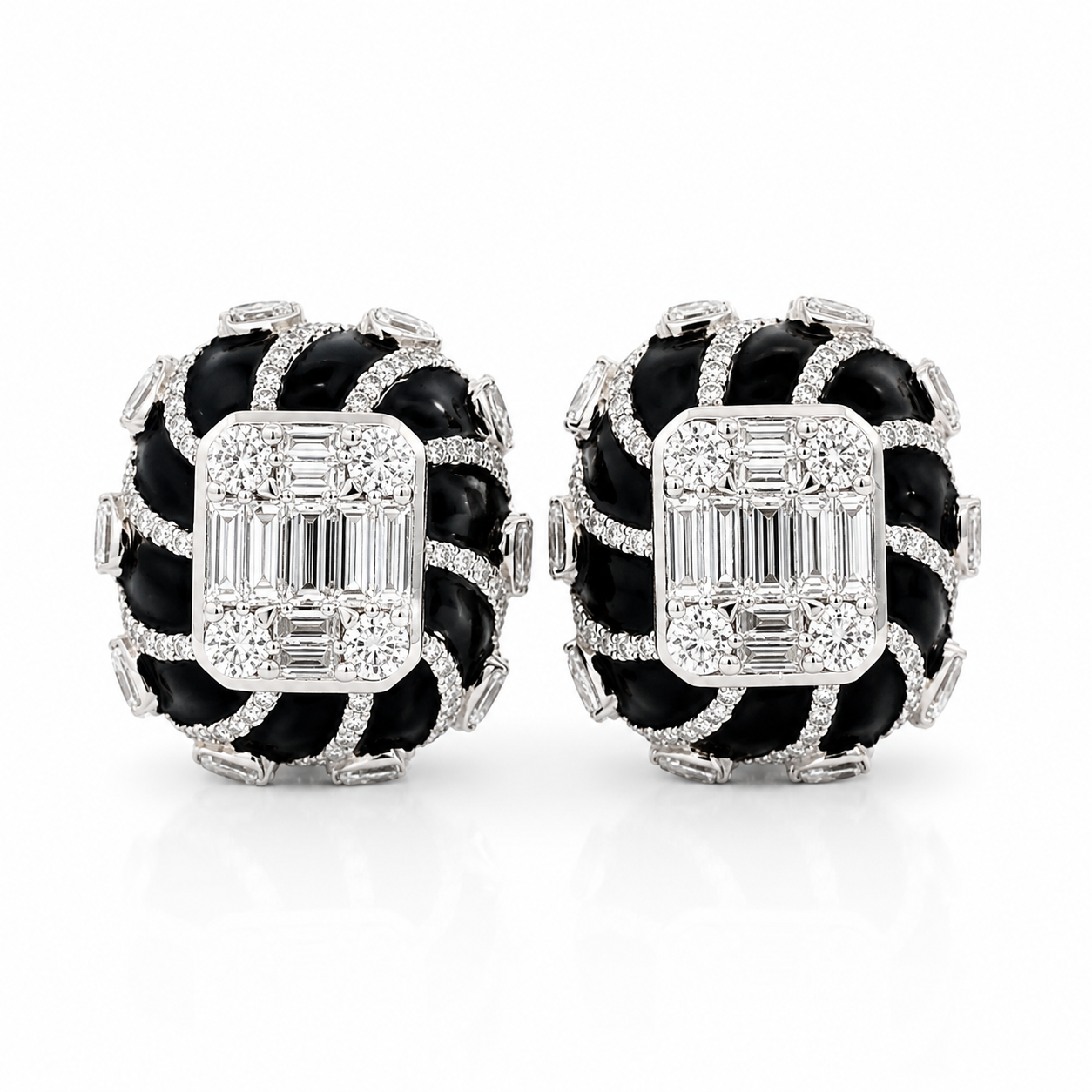 White Gold Diamond and Onix Earrings