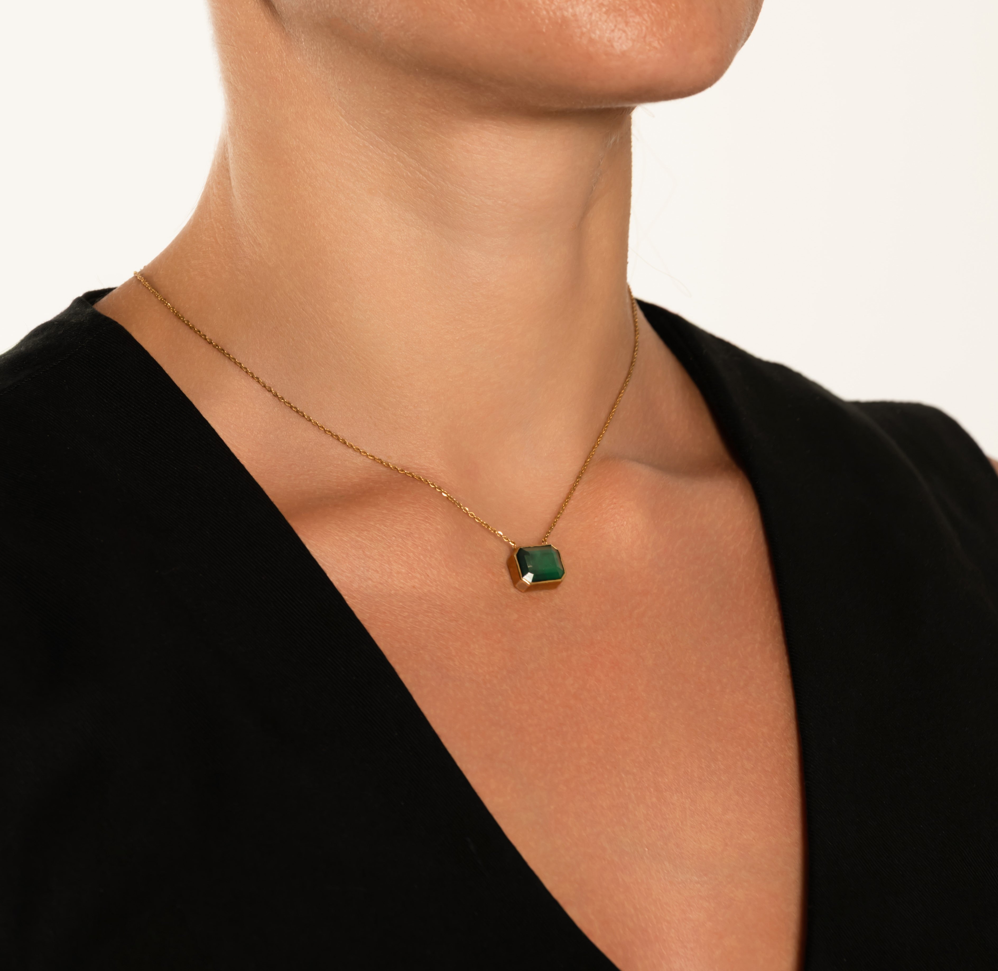 Yellow Gold Pendant Necklace with Emerald Stones