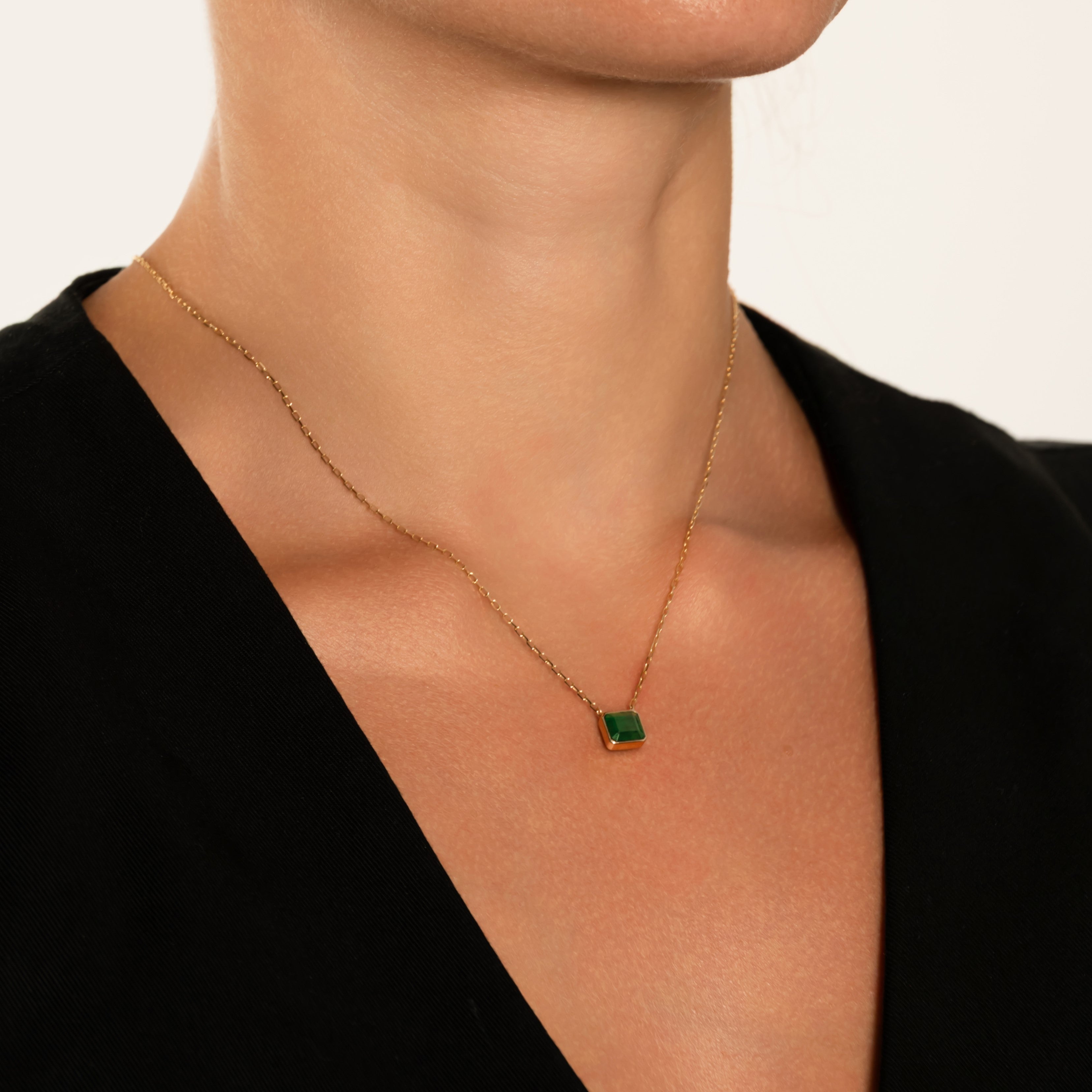 Yellow Gold Pendant Necklace with Emerald Stones