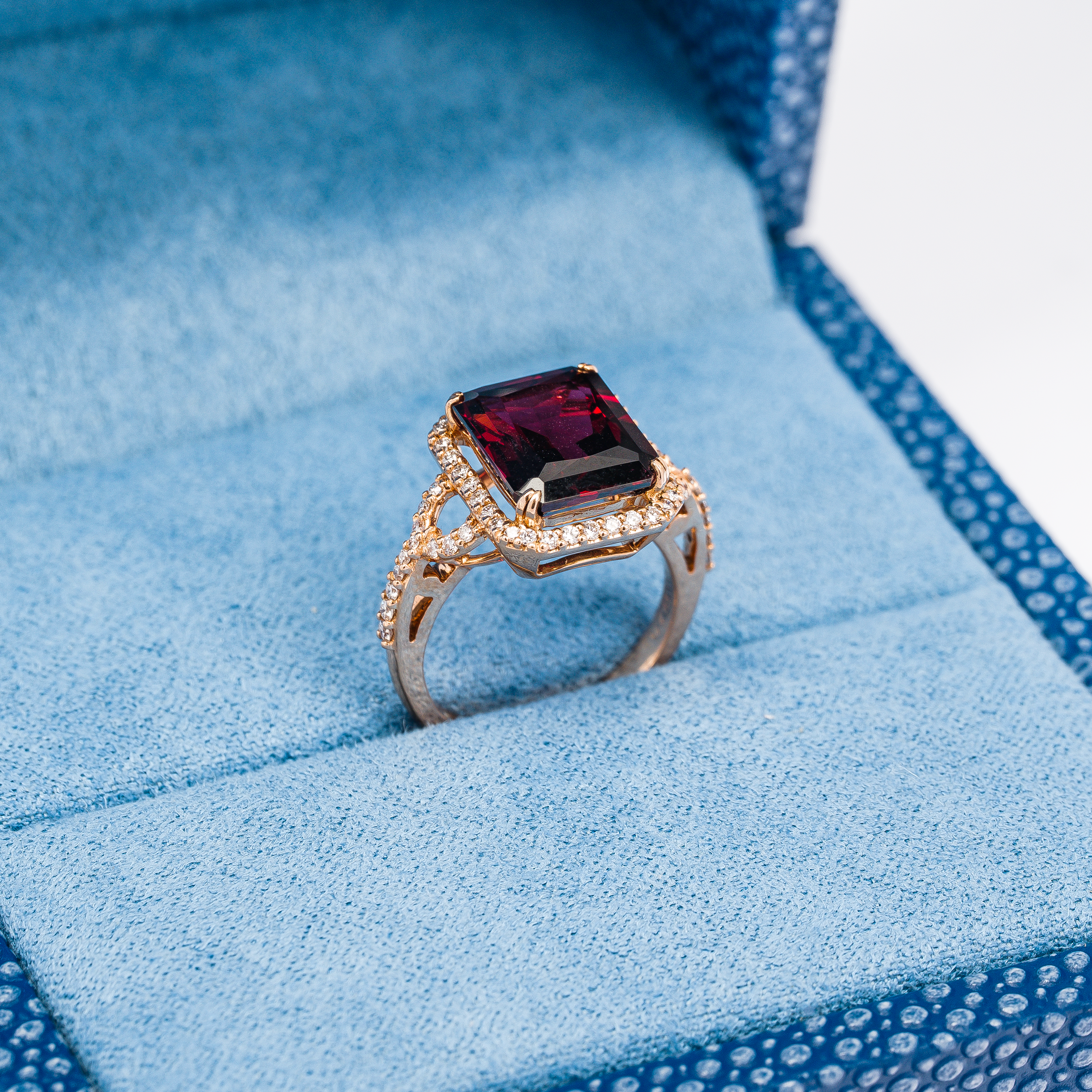 RHODONITE RADIANCE RING
