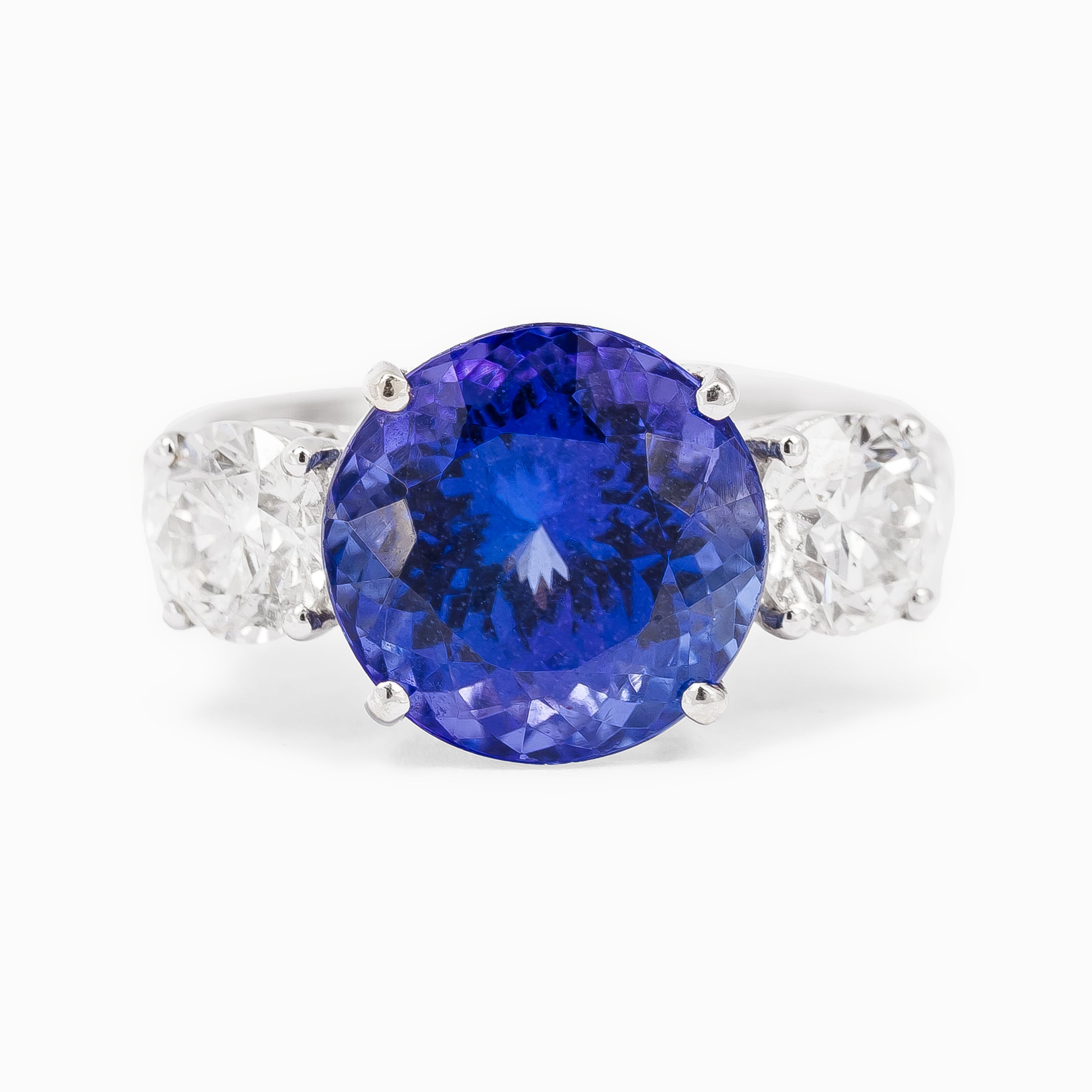 TANZANITE DIAMOND RING