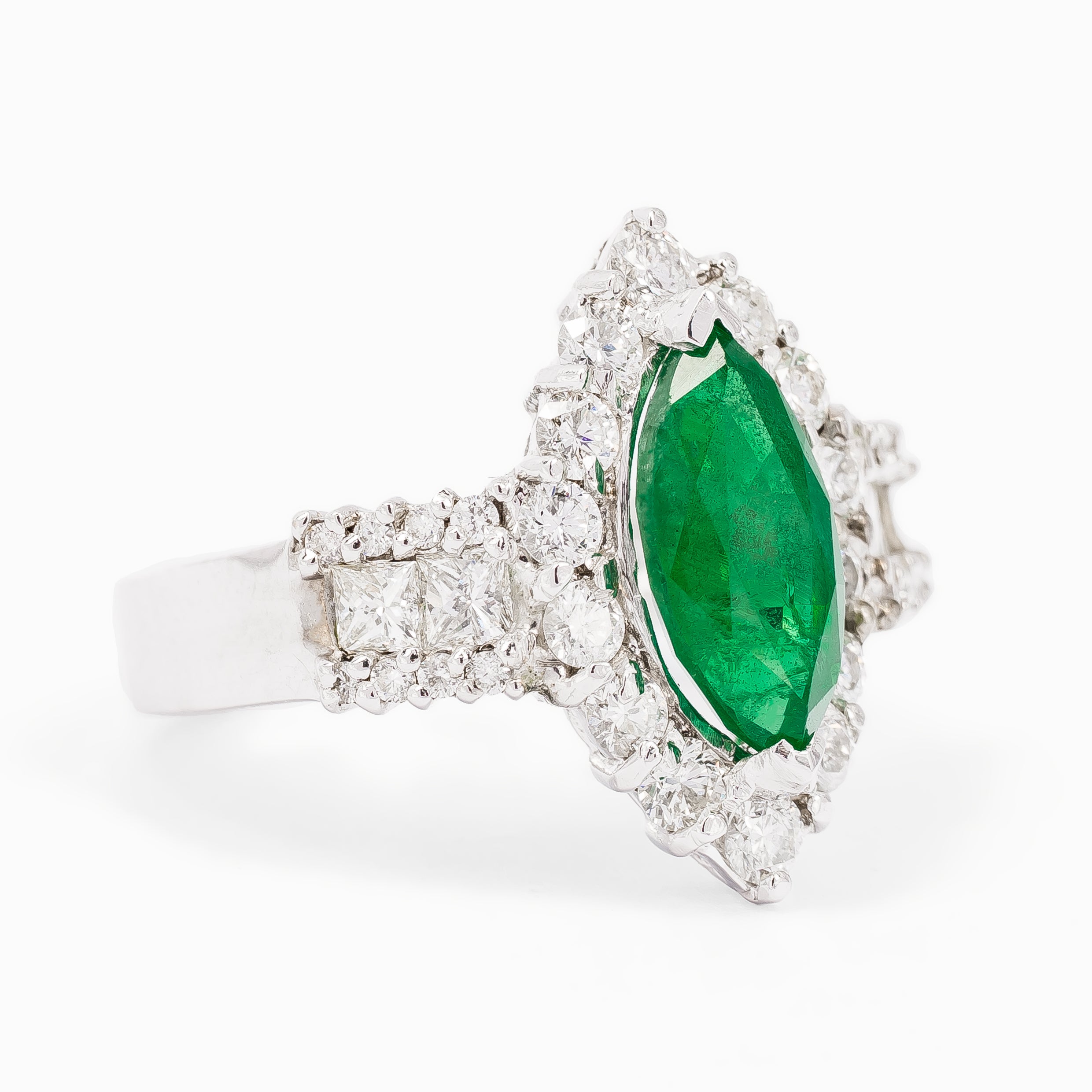 EMERALD RING