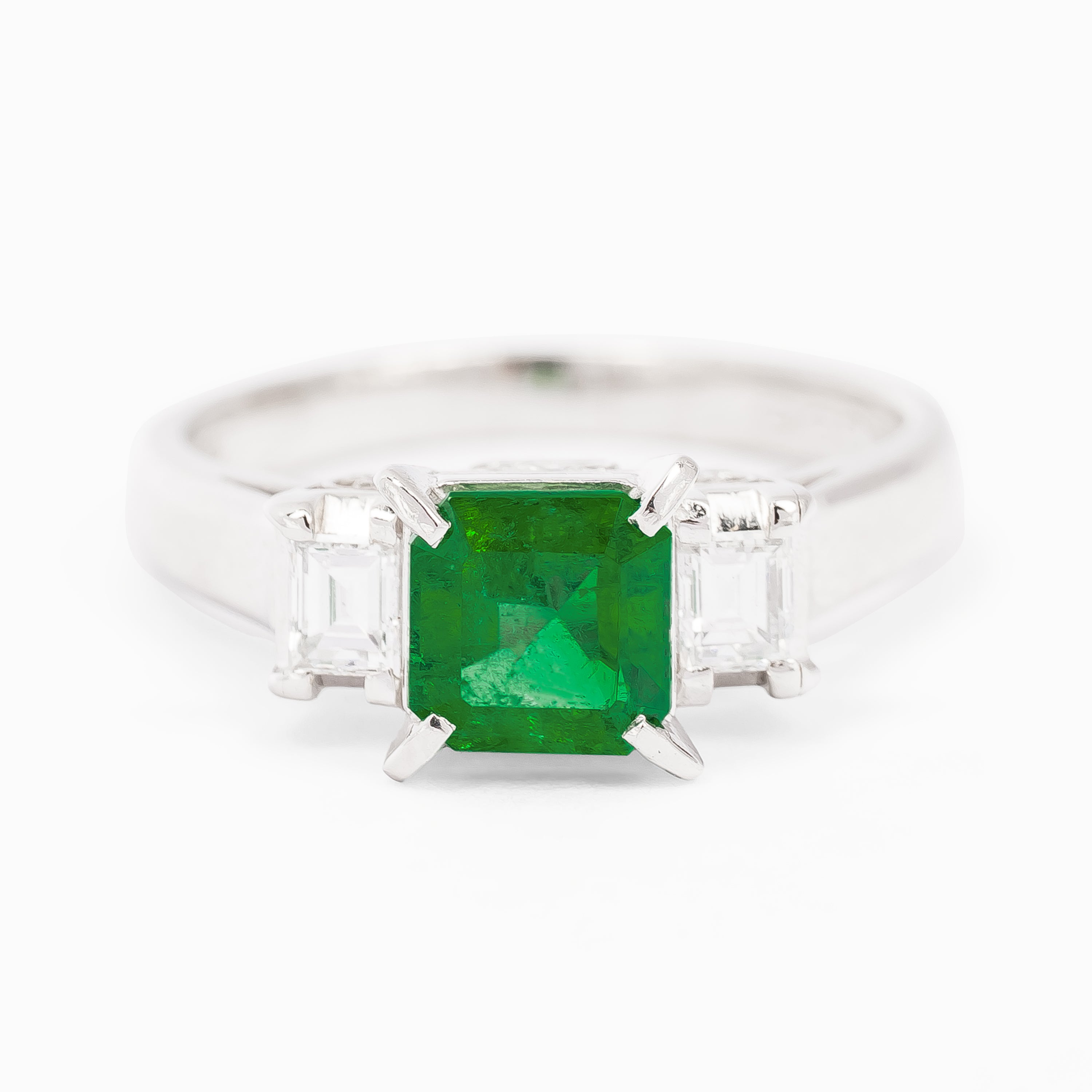 EMERALD RING