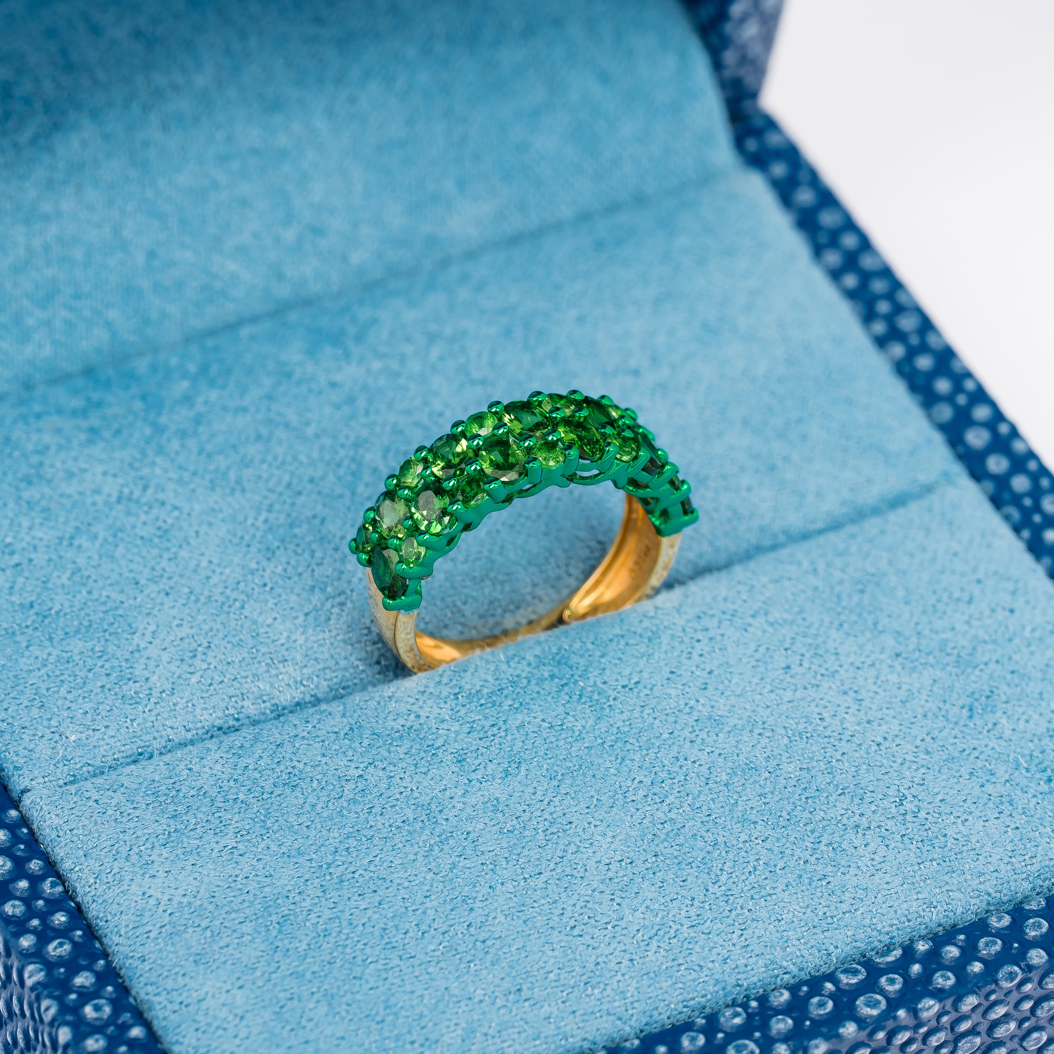 Yellow Gold Ring with Tsavorite Stones