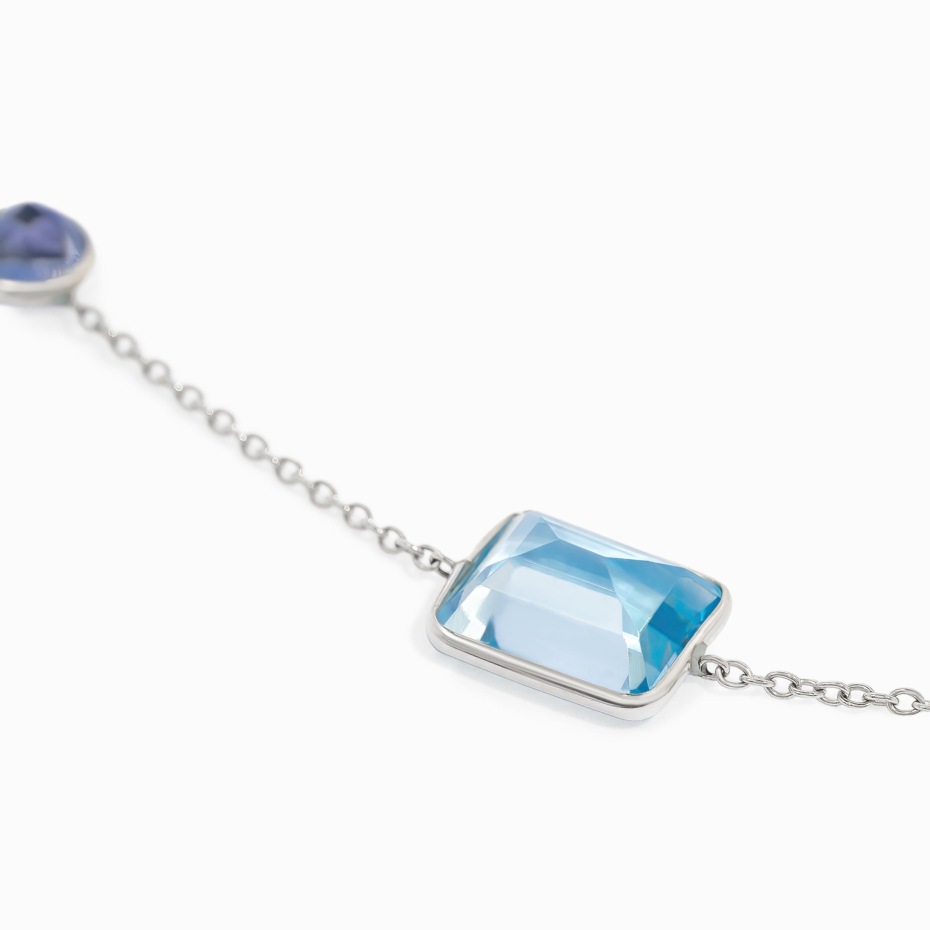 White Gold Chain Necklace with Sapphire Stones