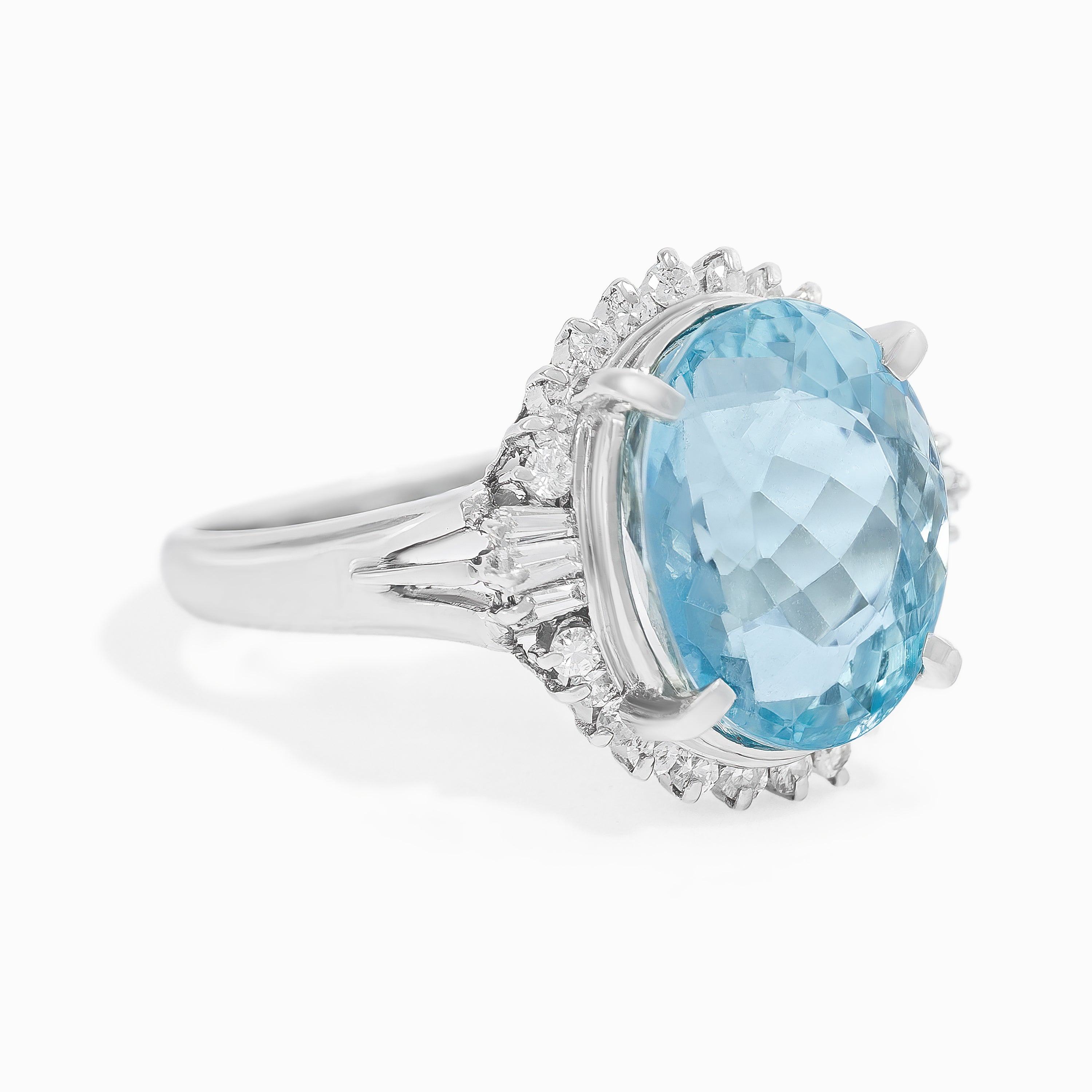 White Gold Ring with Aquamarine Stones