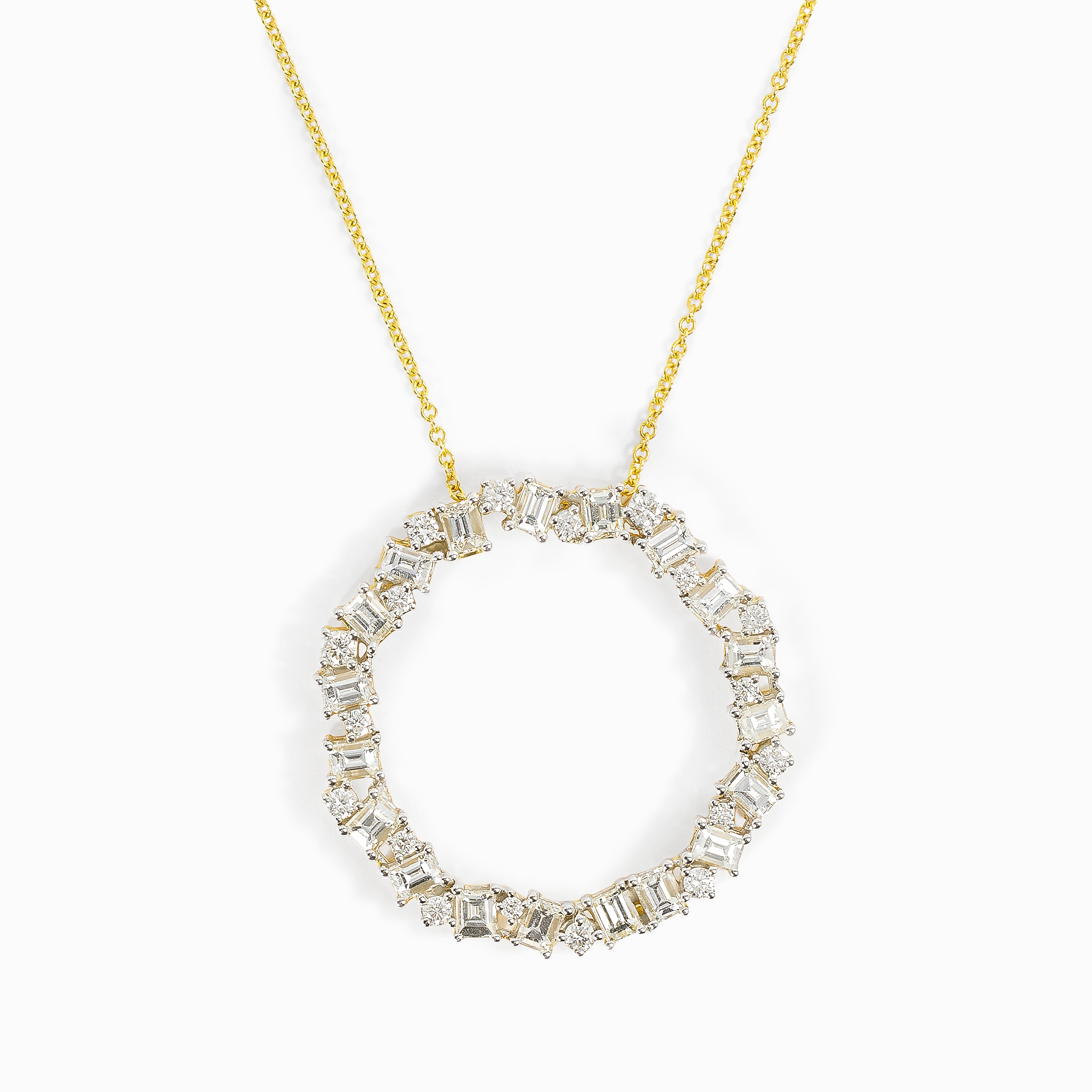 Yellow Gold Pendant Necklace with Diamond Stones
