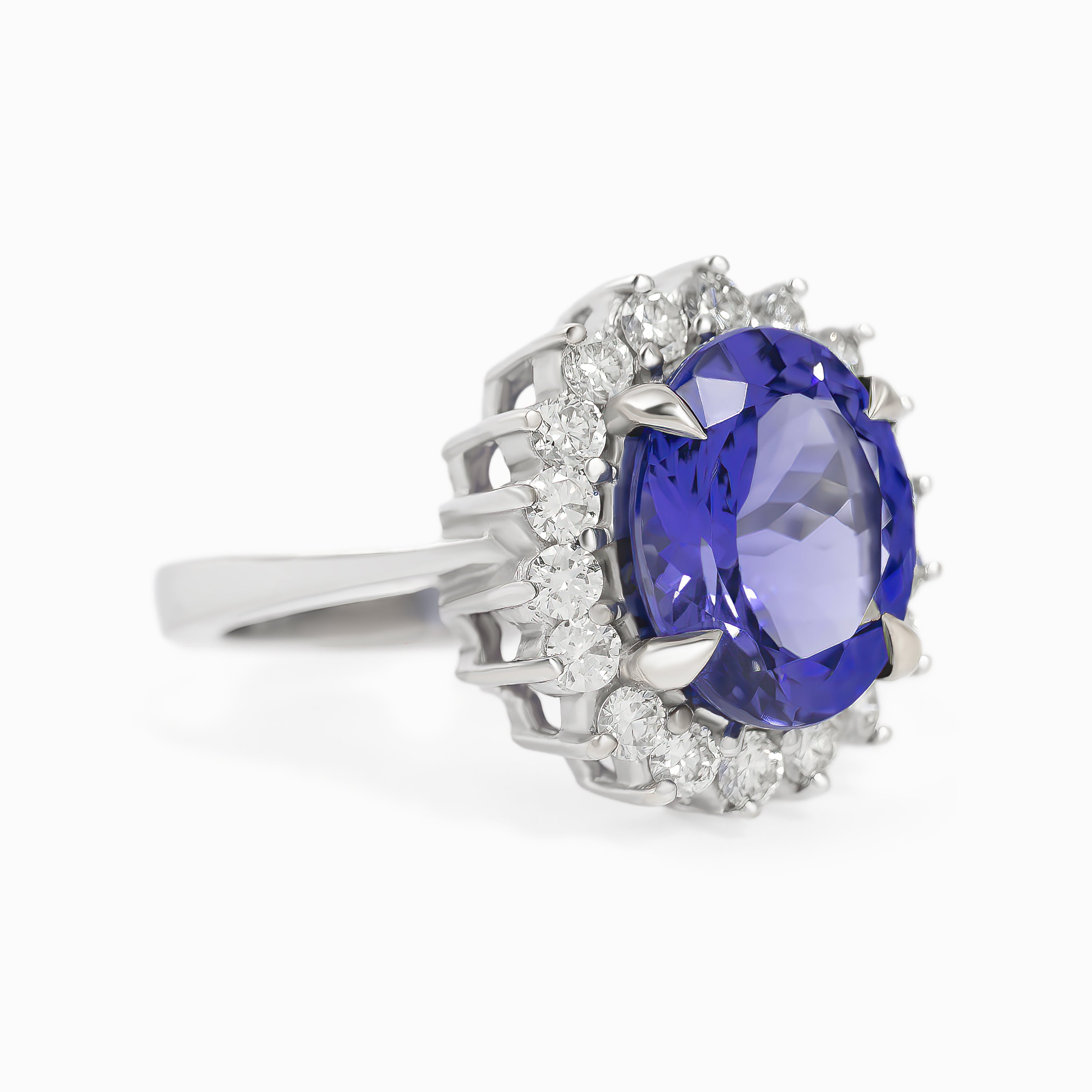 White Gold Ring with Tanzanite Stones