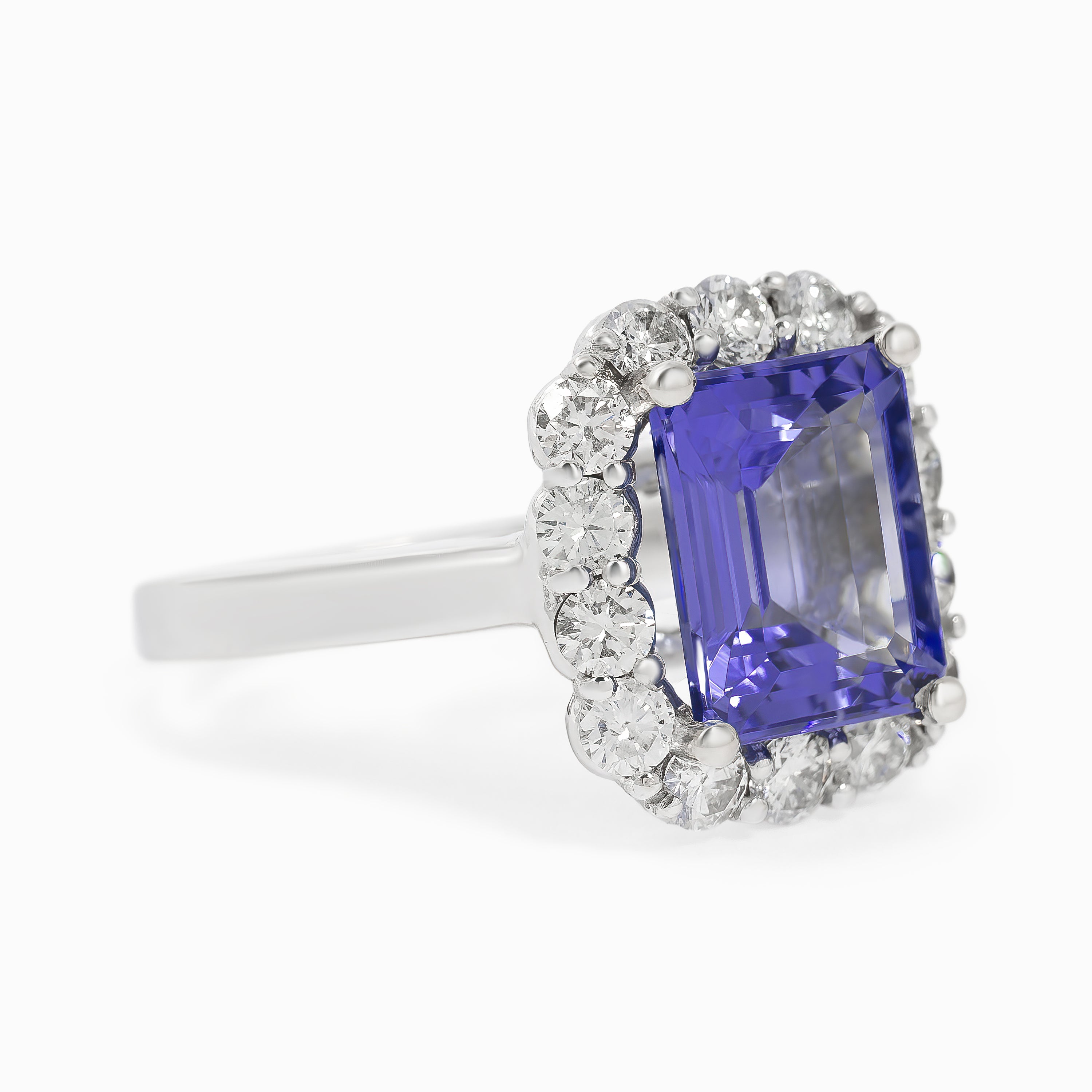 White Gold Ring with Tanzanite Stones