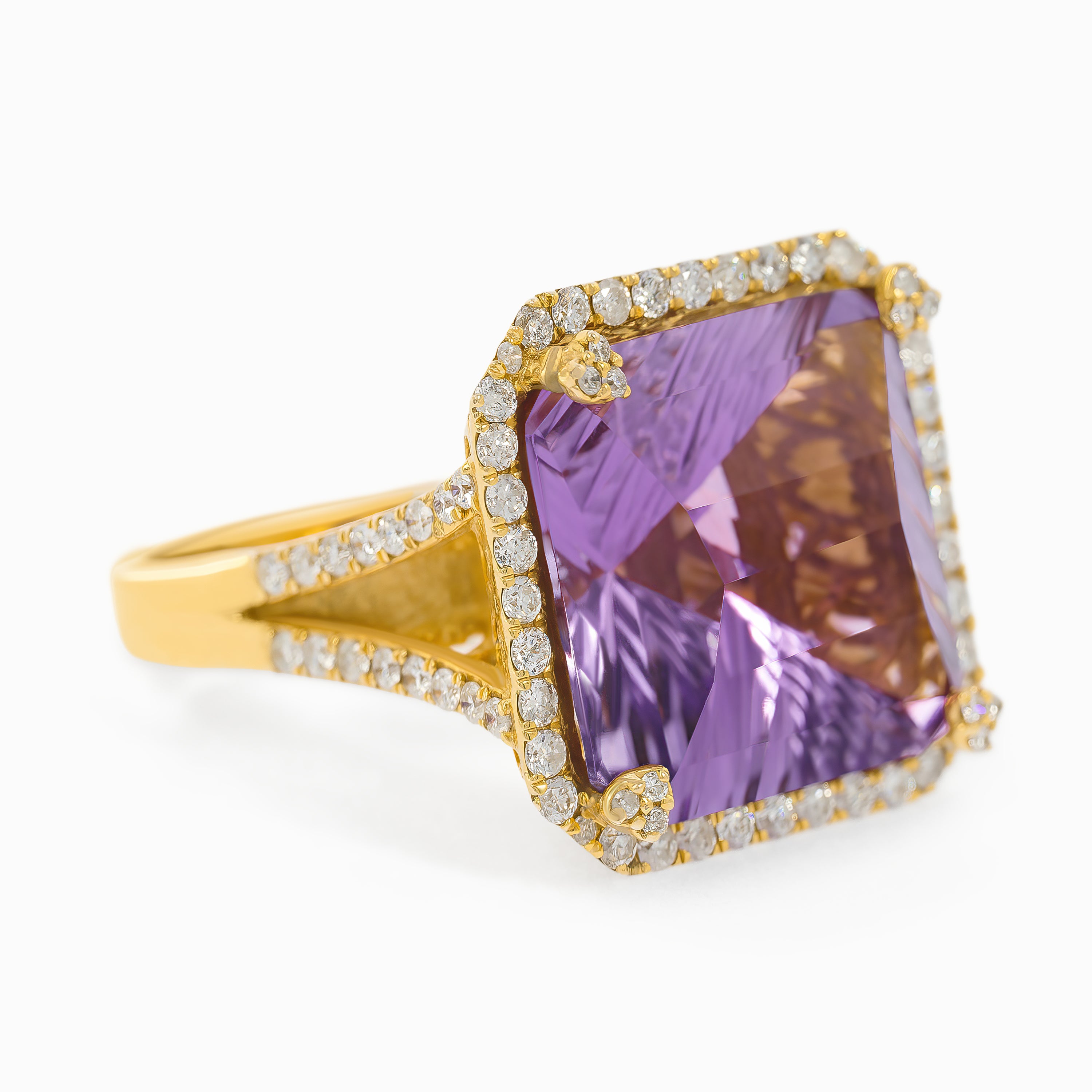 Yellow Gold Ring with Amethyst, Diamond Stones