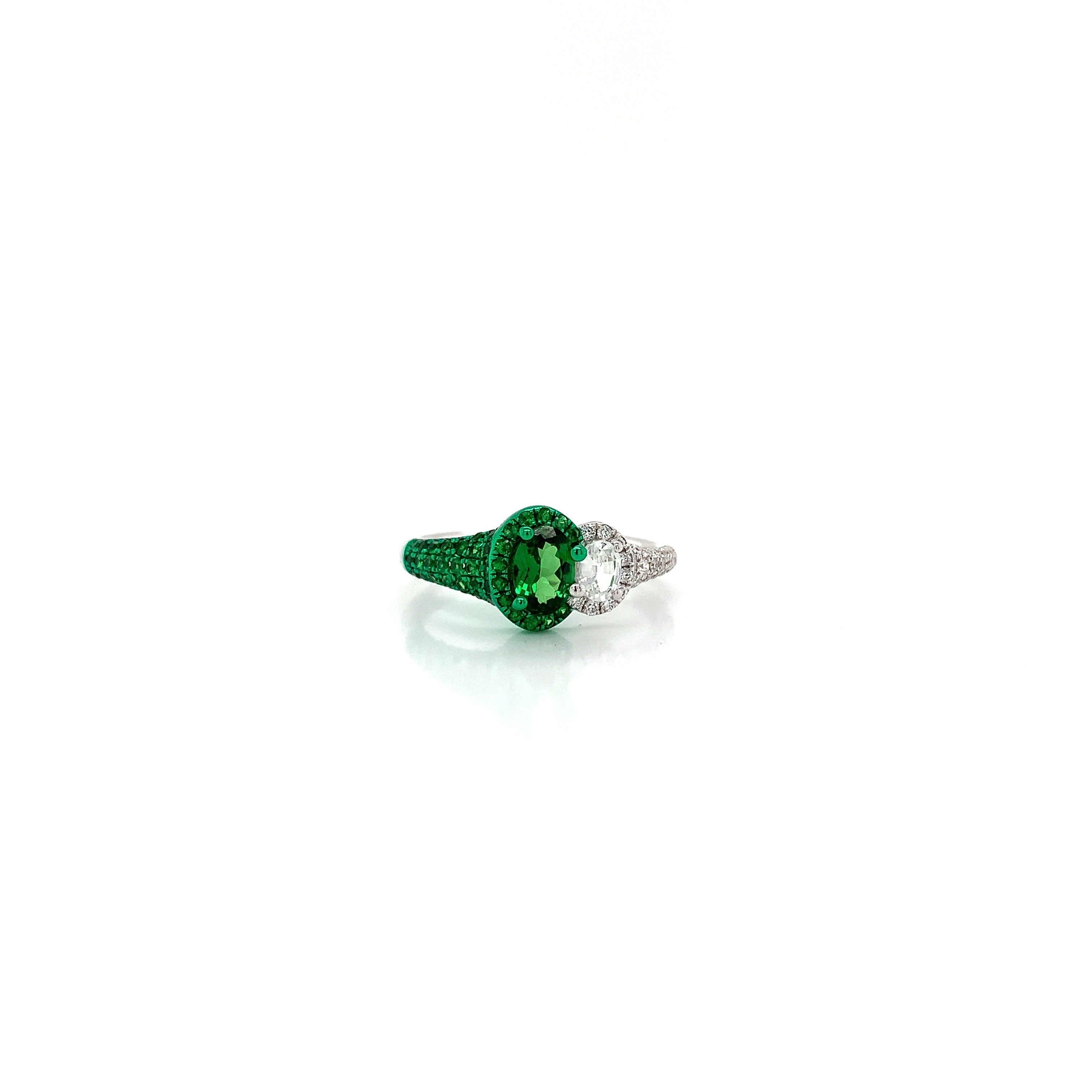 GREEN RING