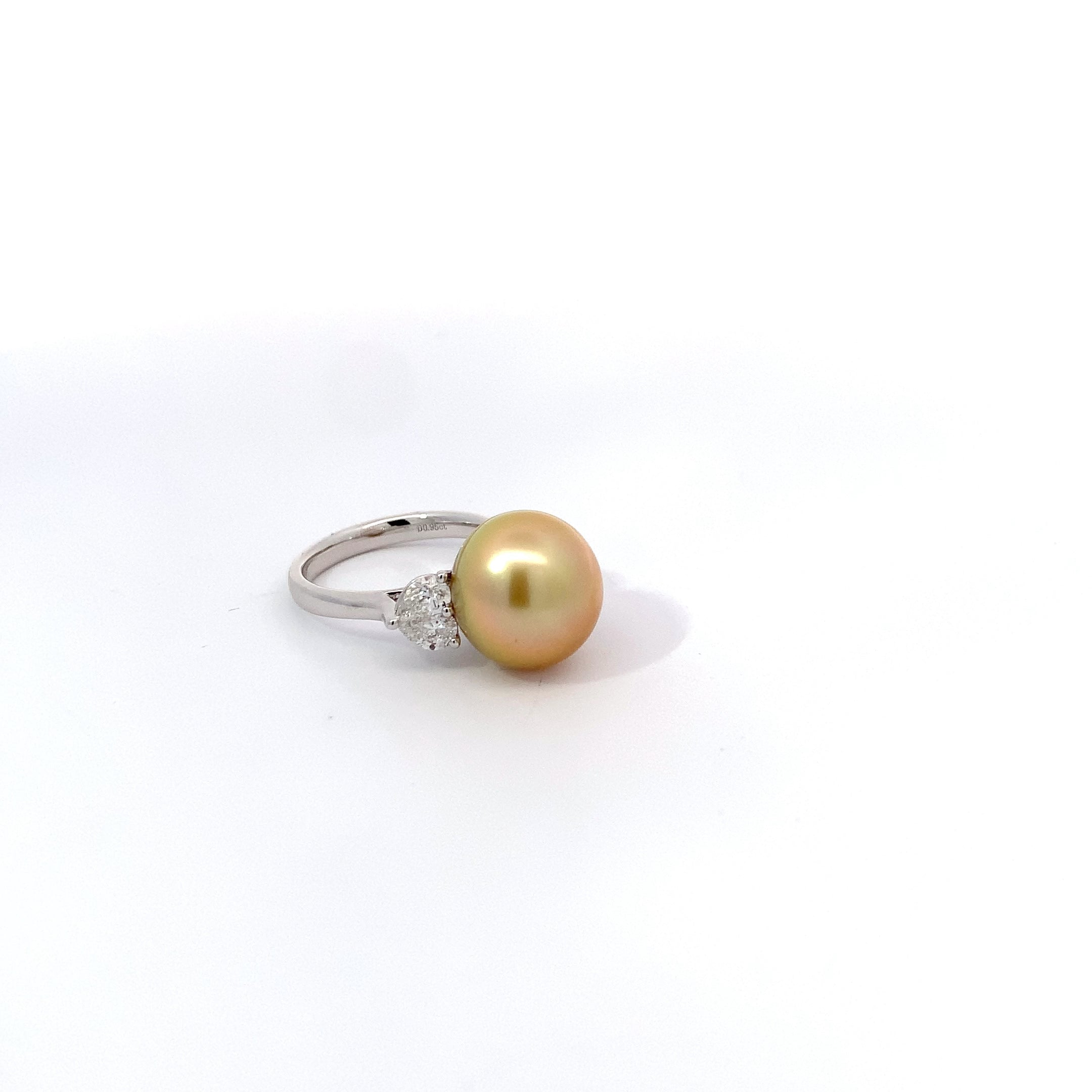 PEARL RING