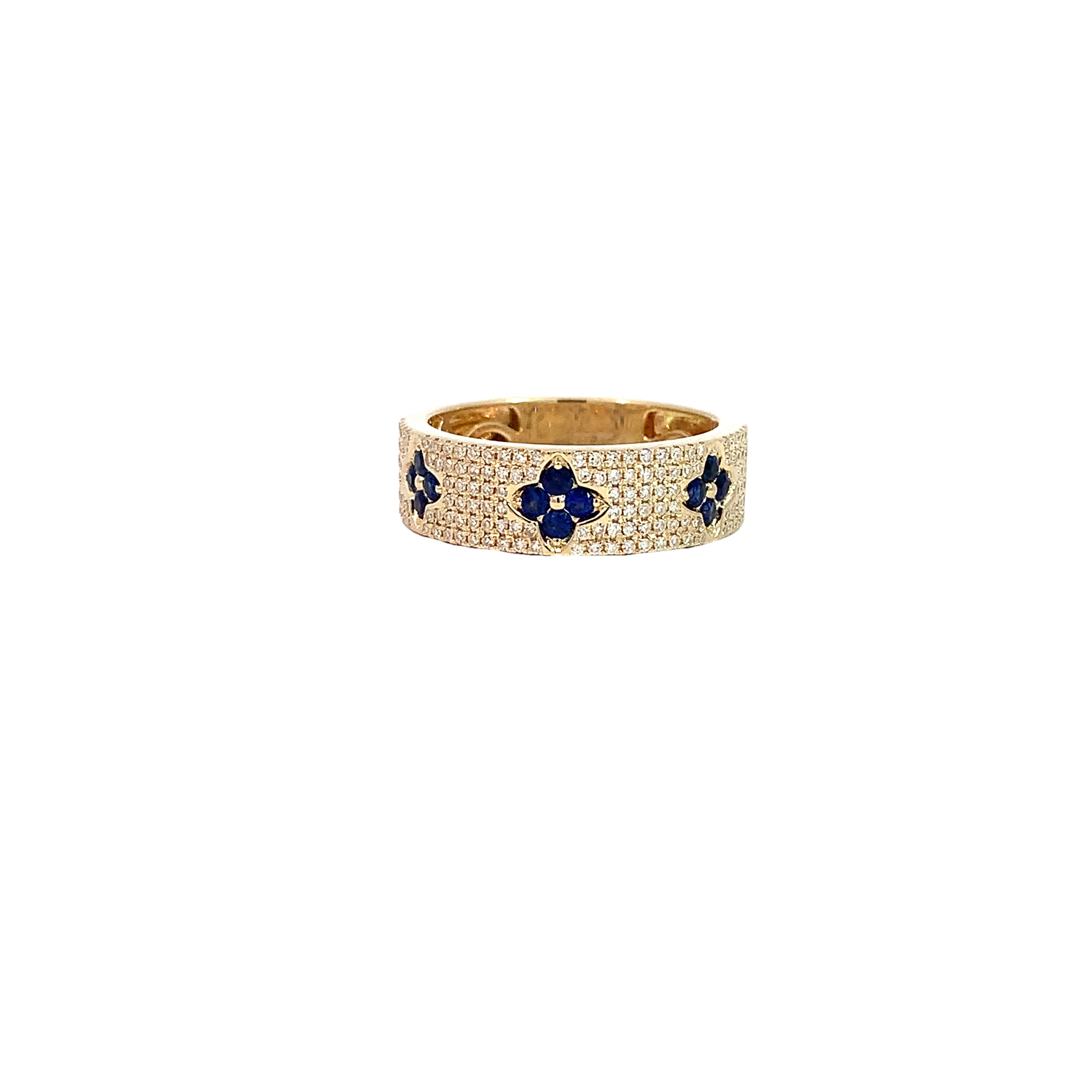 SAPPHIRE AND DIAMOND RING